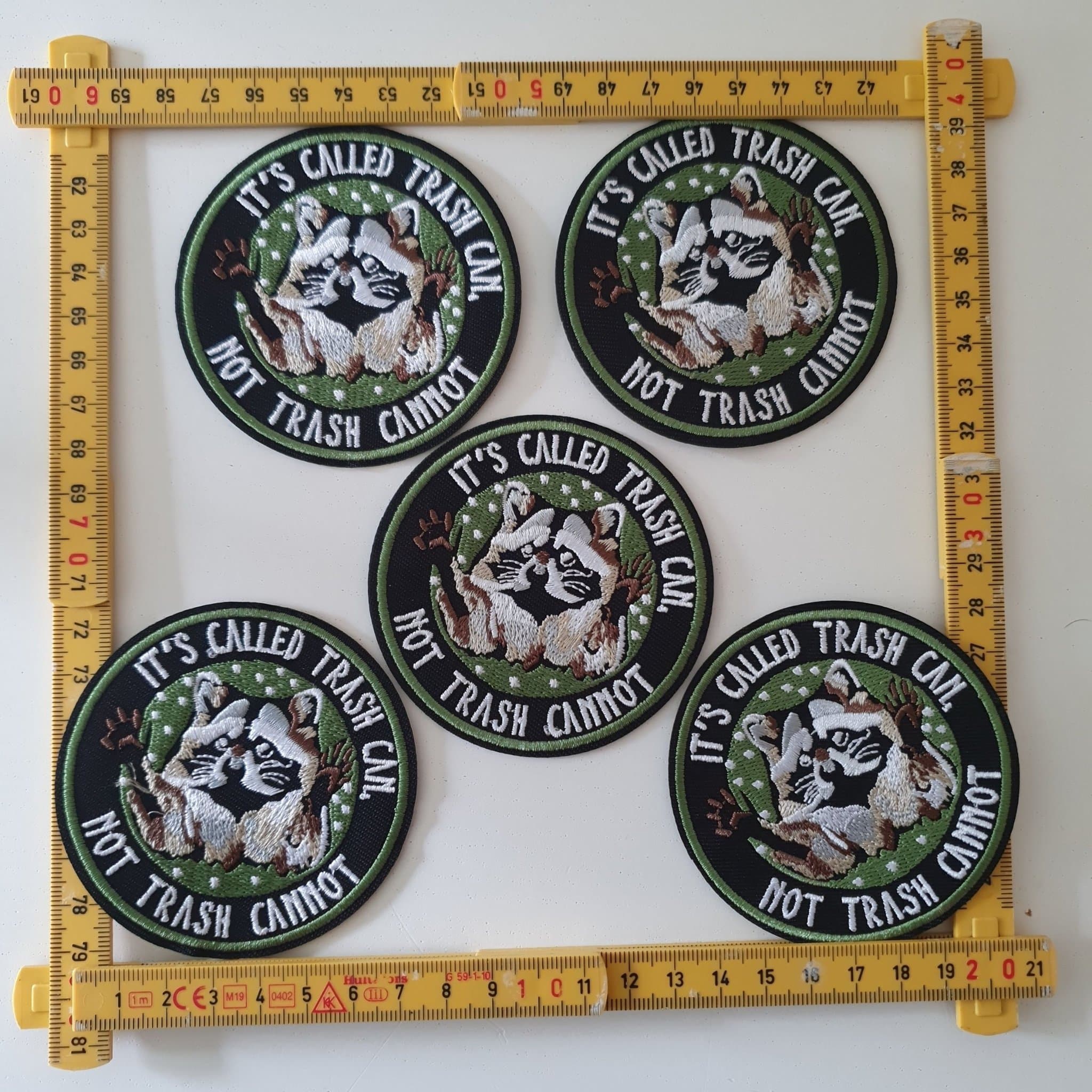 5 st Broderade Tygmärken - Tvättbjörn raccoon