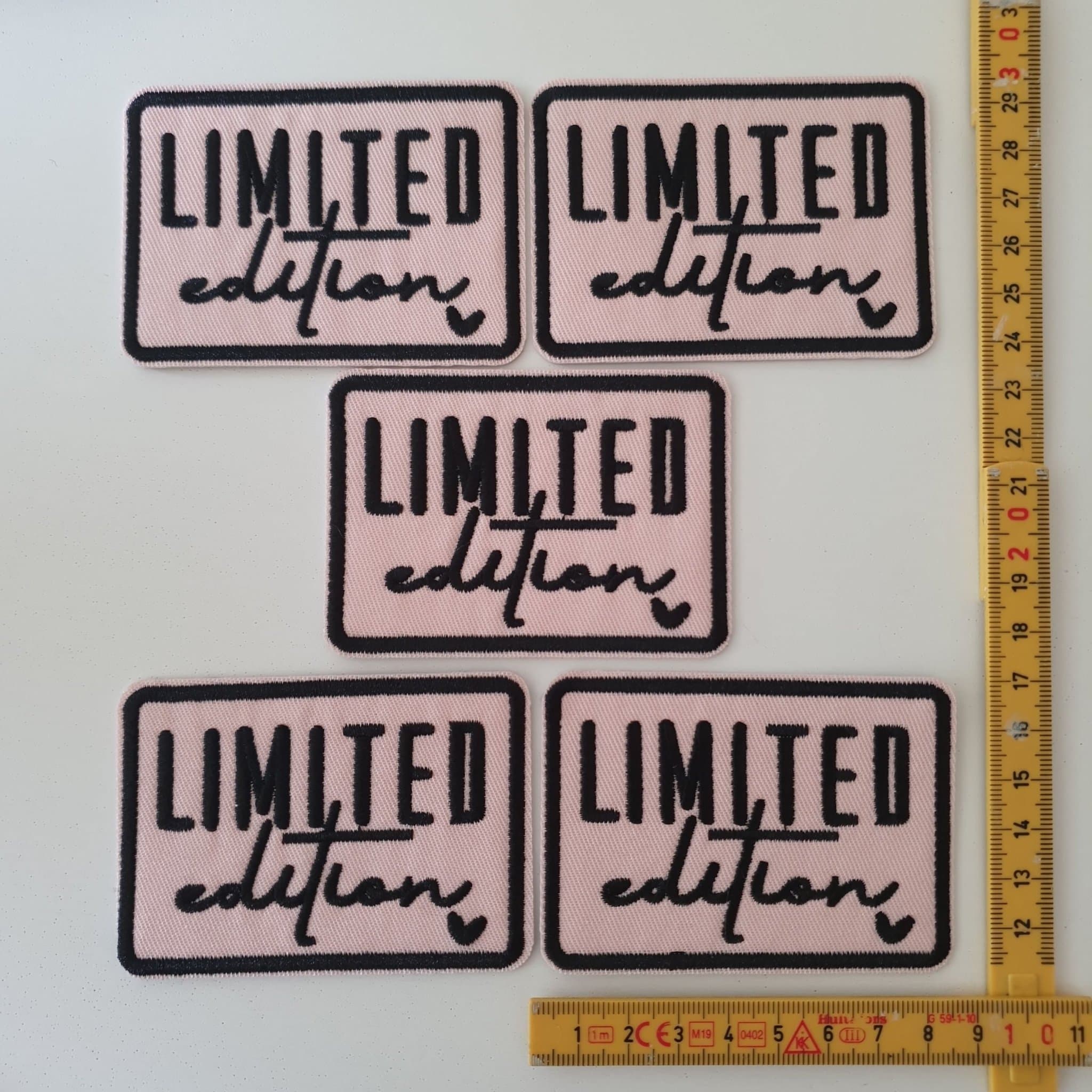 5 st Limited Edition Tygmärken