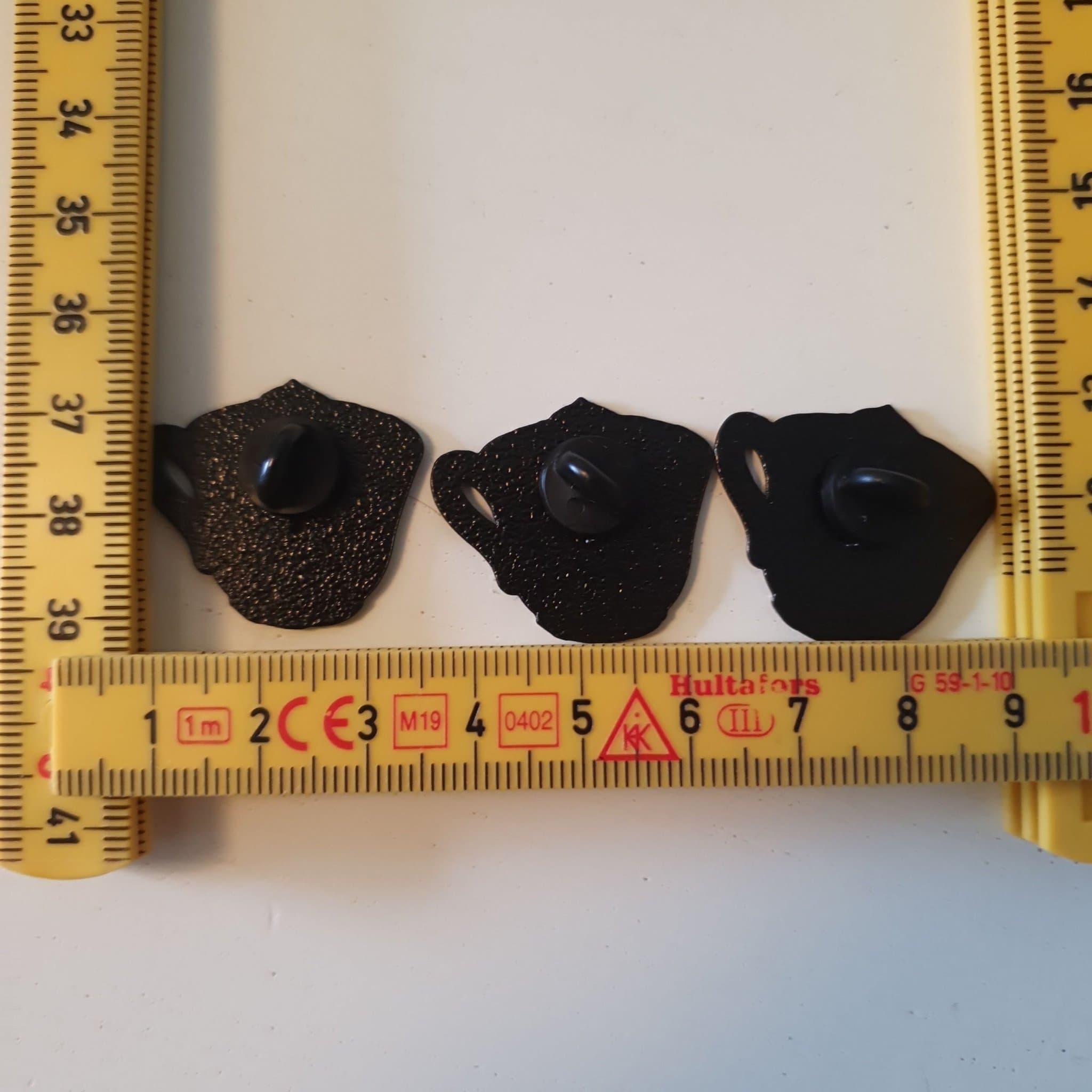 3 st Emalj Pins - Te Kopp med anka