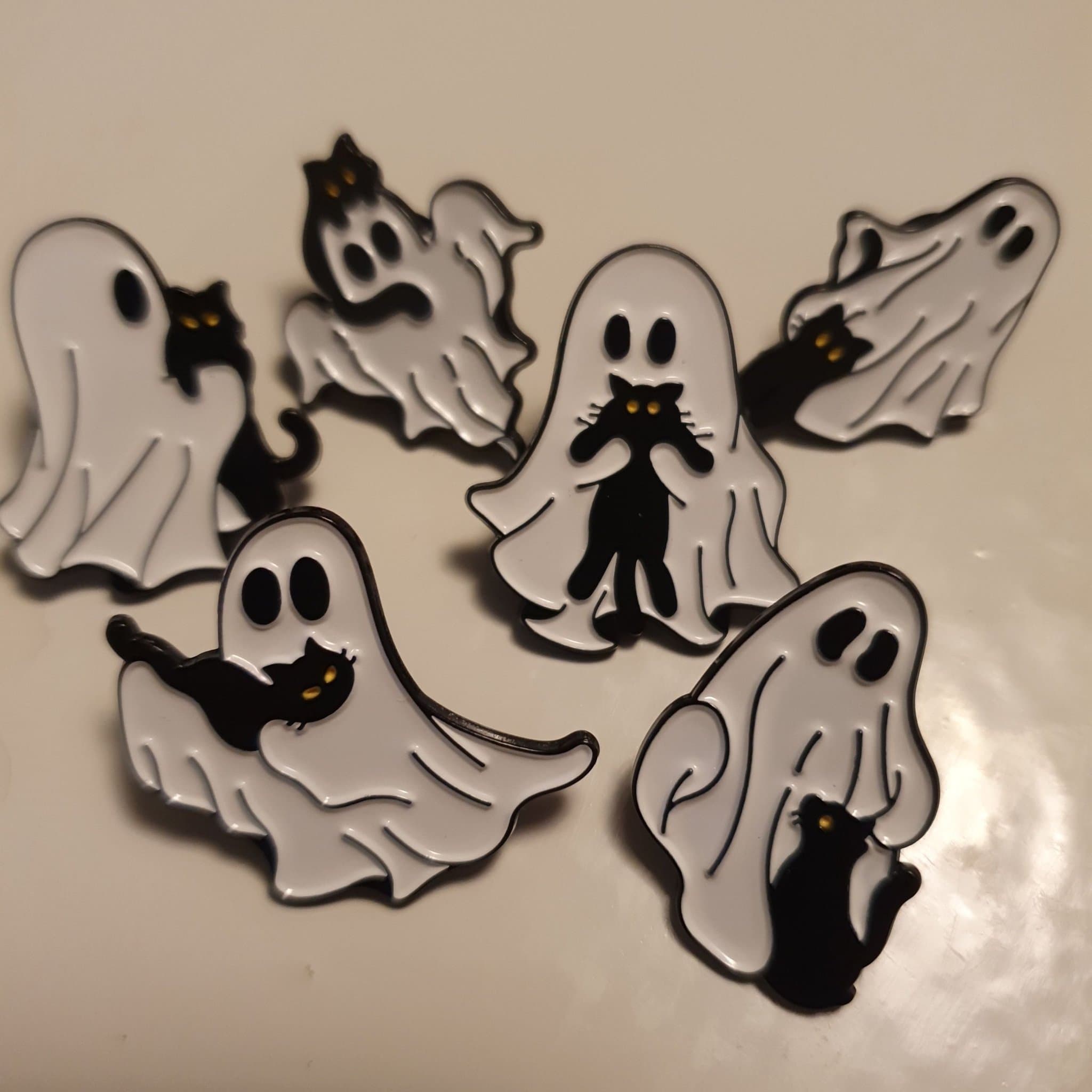 6st pin spöke med svart katt