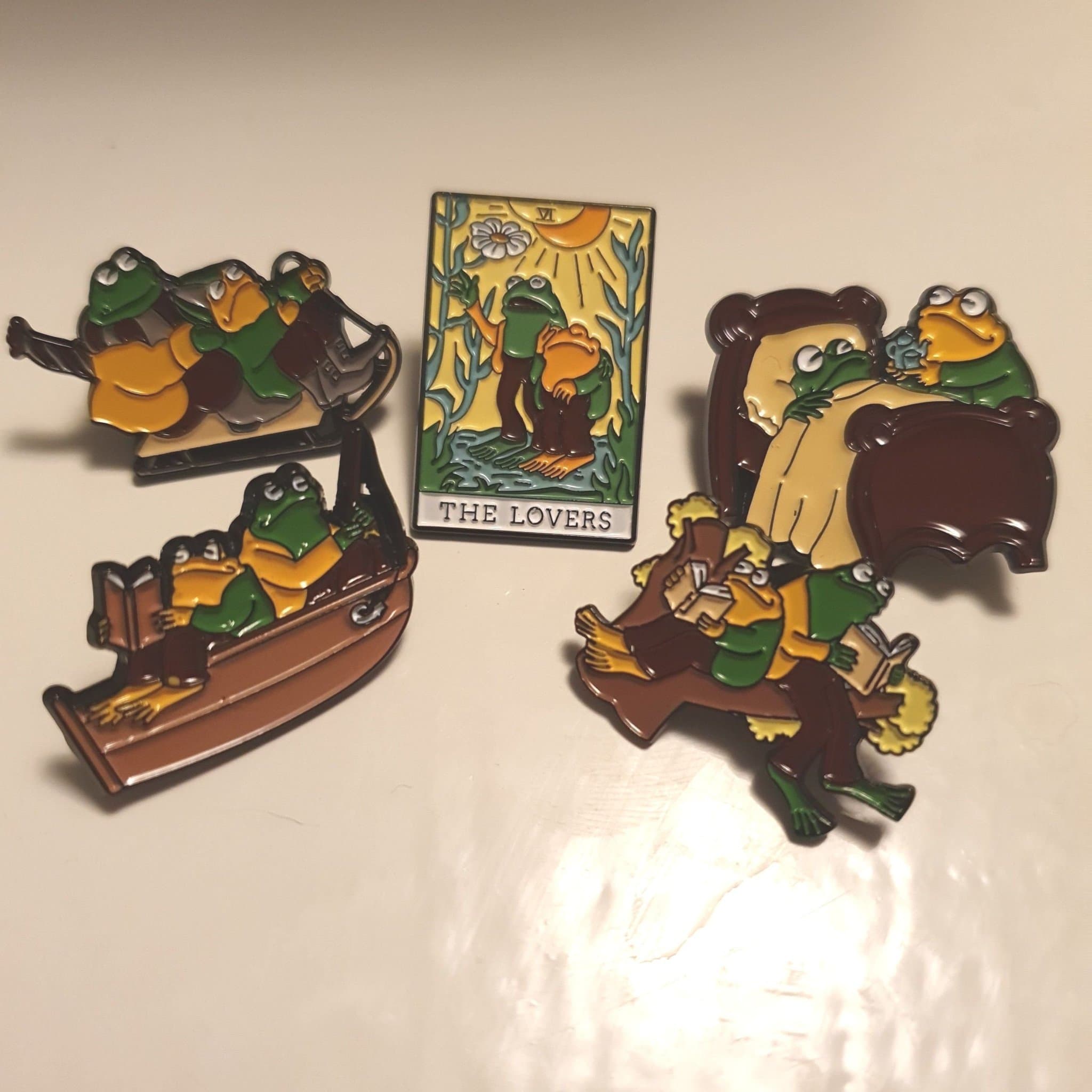 Frog Pins Set