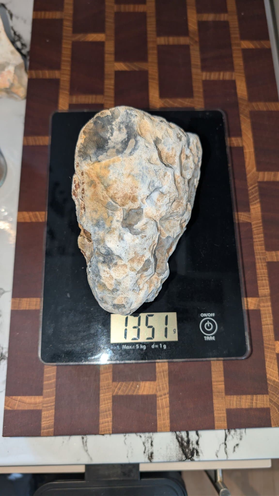 Flinta sten grå vittrad 1.3kg