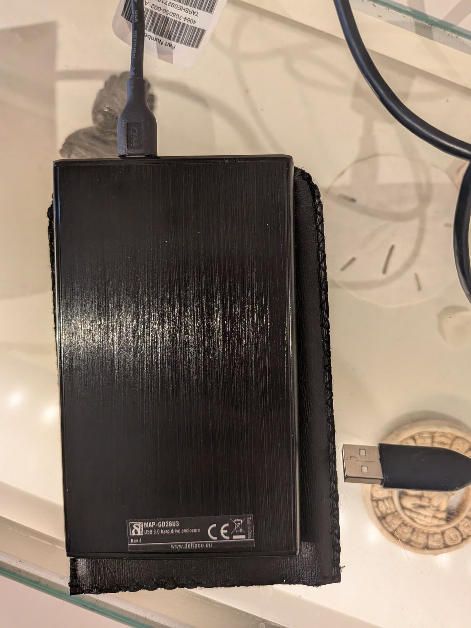 Extern Hårddisk 80GB Deltaco med läderfodral
