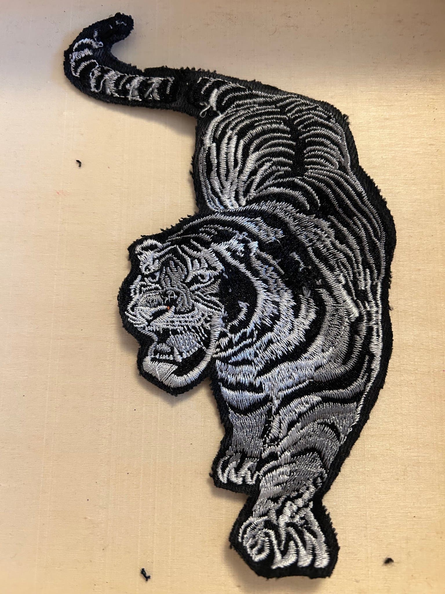 Stort tygmärke tiger