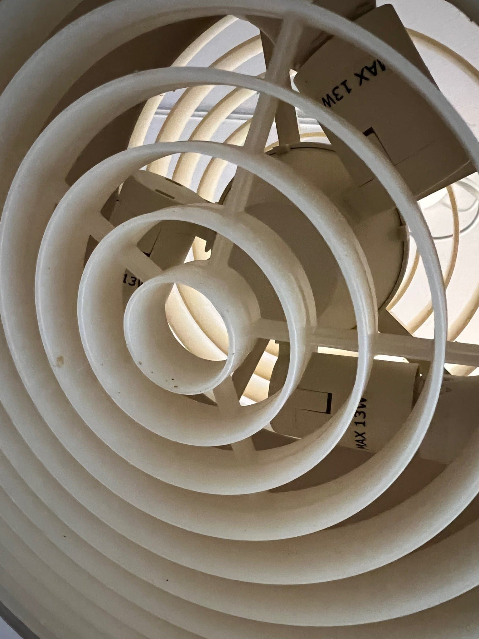 Nymåne IKEA Taklampa vit med spiraldesign ( annons 1)