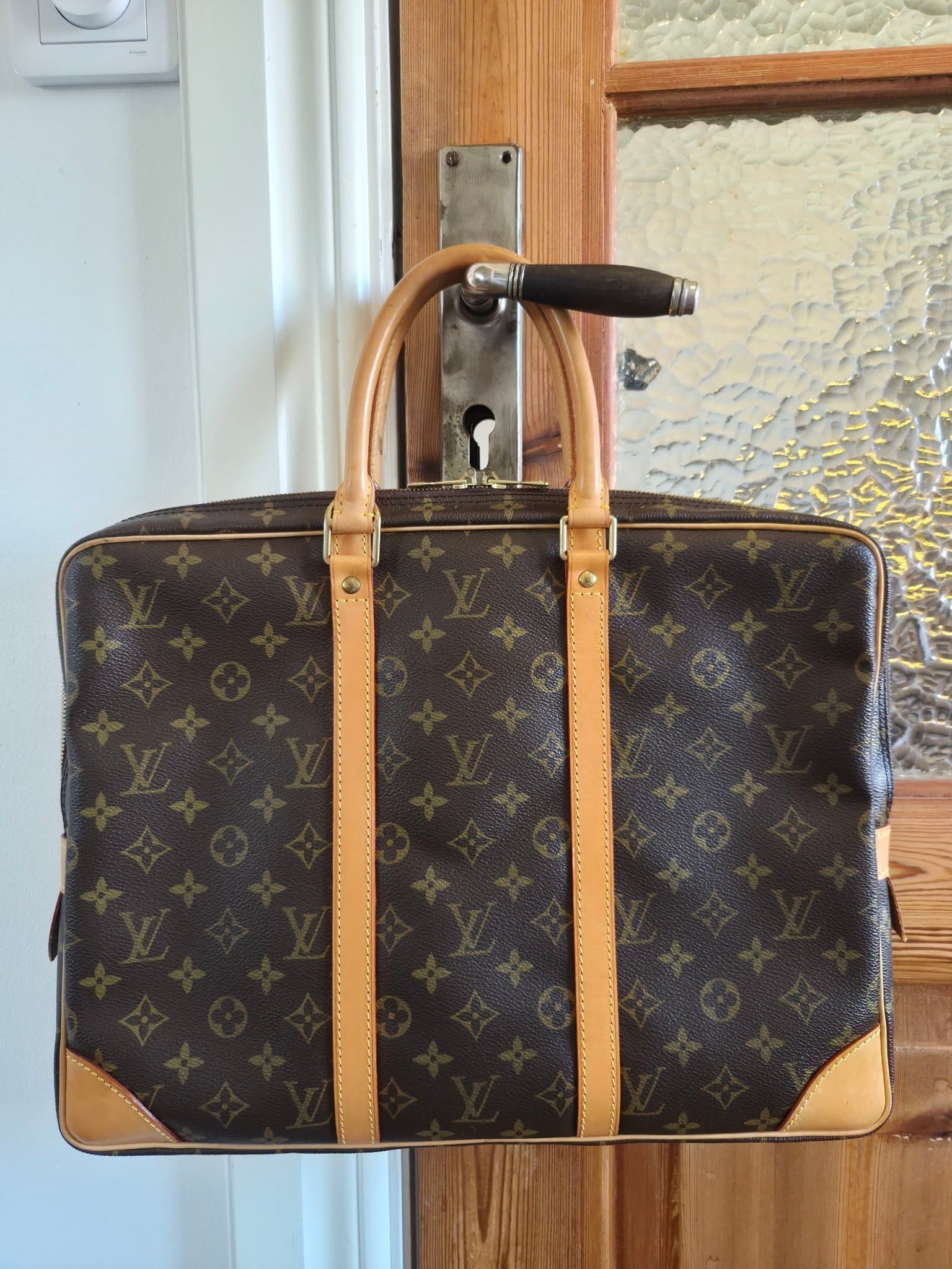 Louis Vuitton Porte Documents Voyage