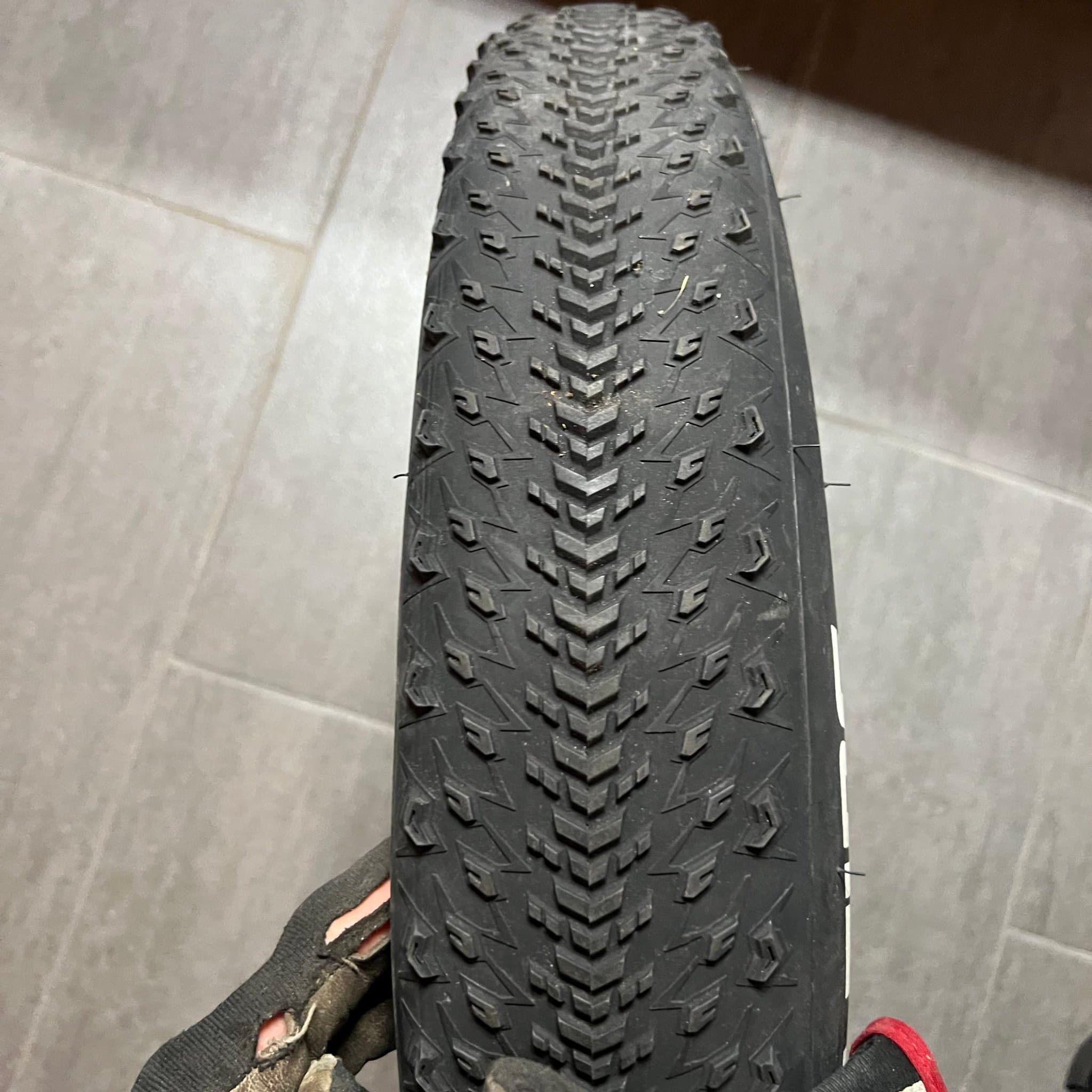 Fatbike däck 20x4.0 (100-406)