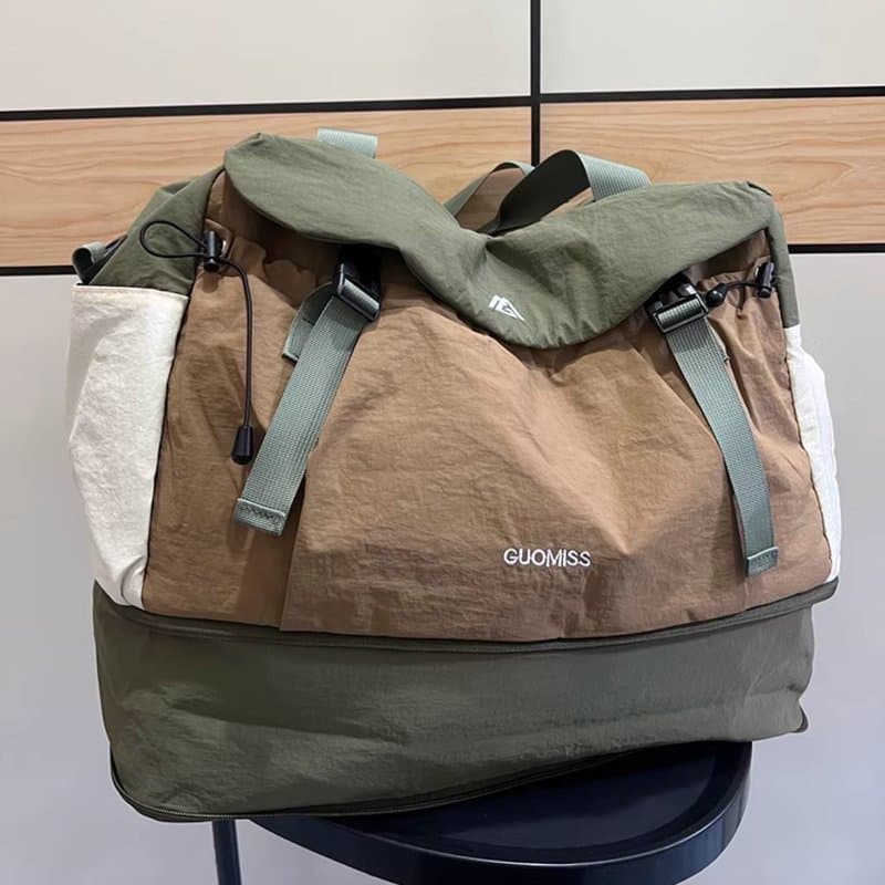 Expanderbar sportväska