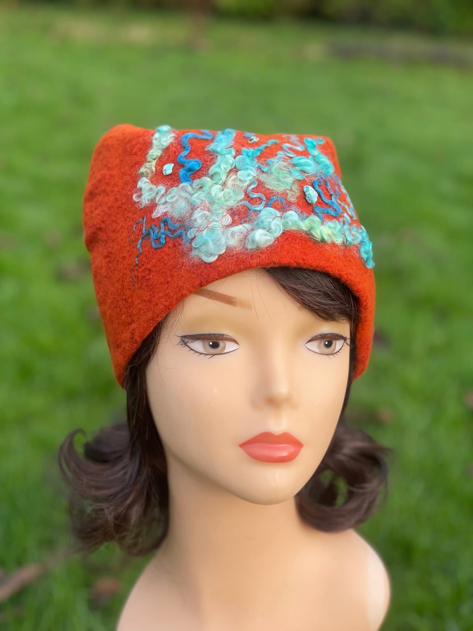 Tovat beanie mössa merino ull Hantverk ingefära terracotta färg