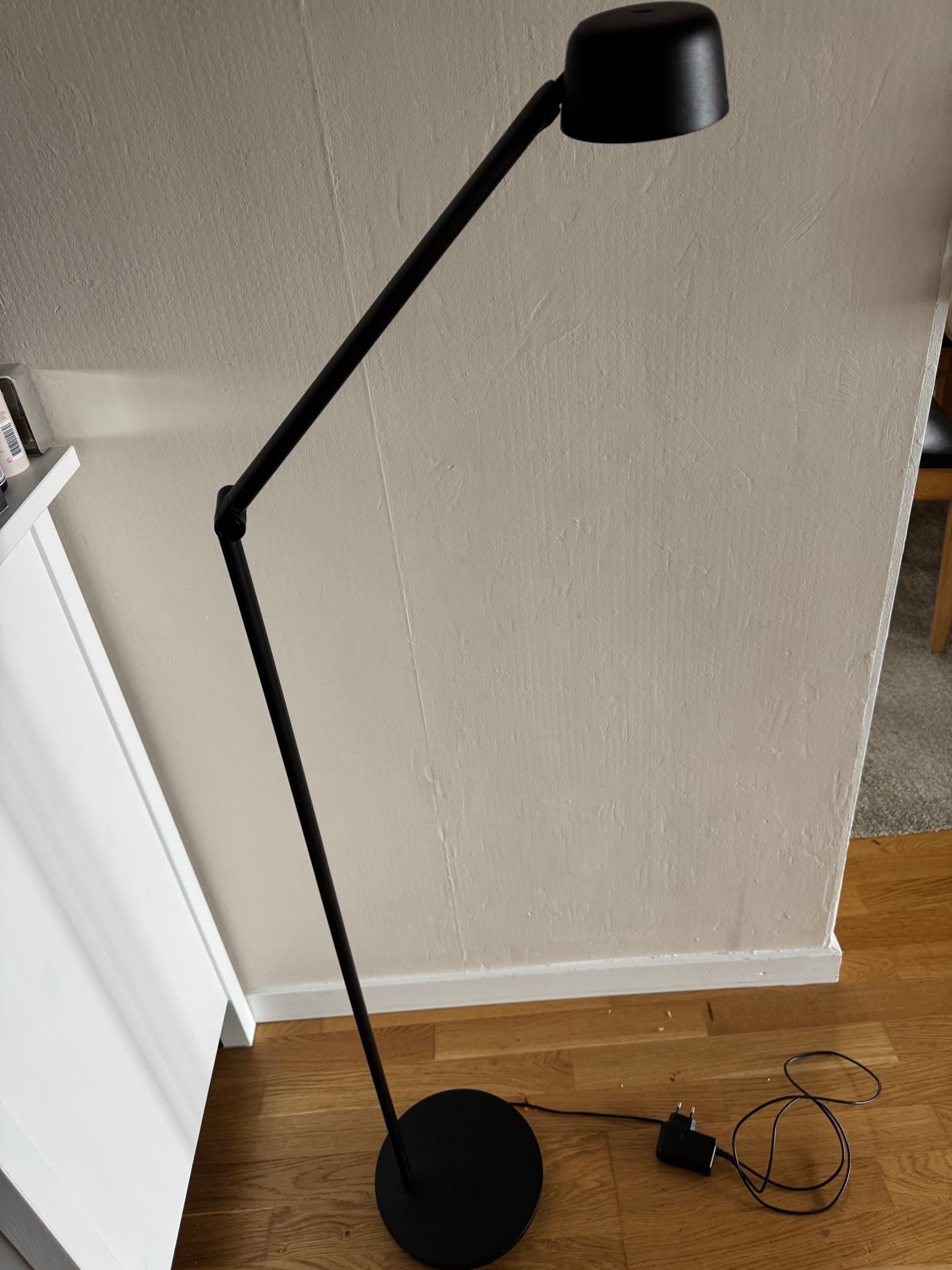 Glamox Motus F2 Golvlampa