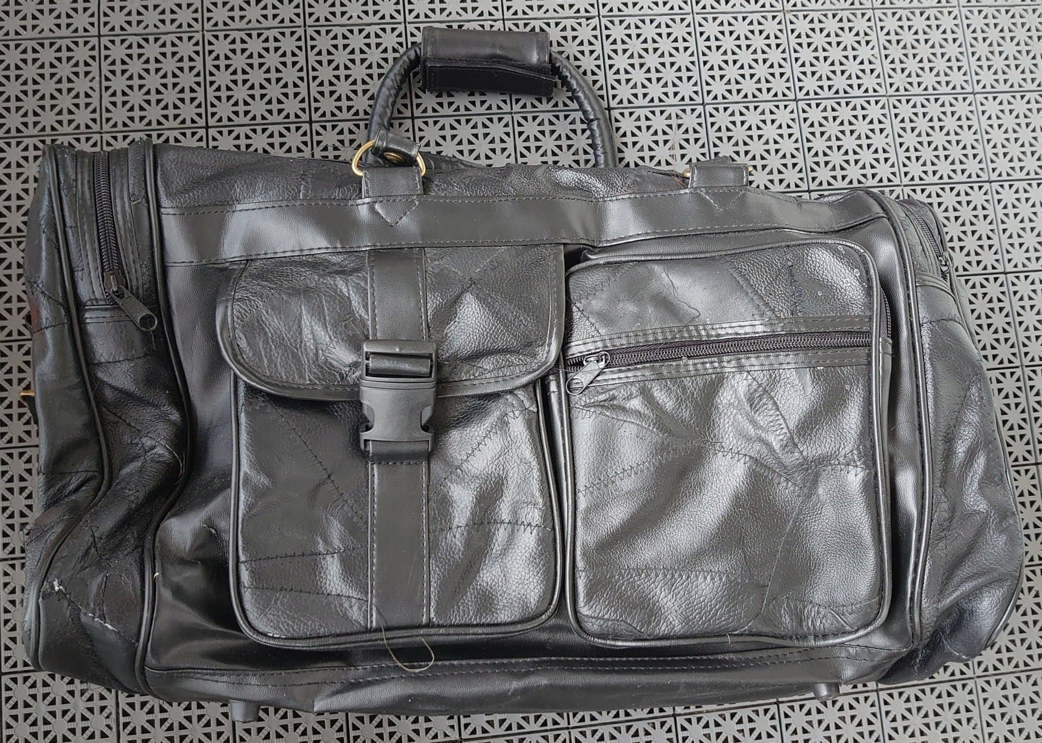 Svart weekandbags, Äkta läder