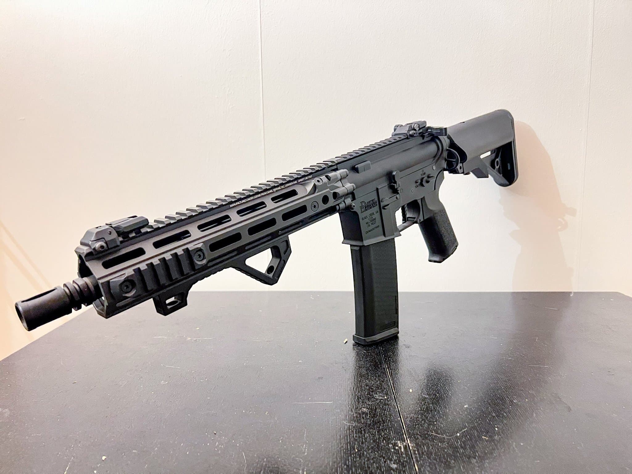 Specna Arms SA-E27 EDGE2.0 "Chaos Grey" – HAL2&Daniel Defense Licensed –Full Kit