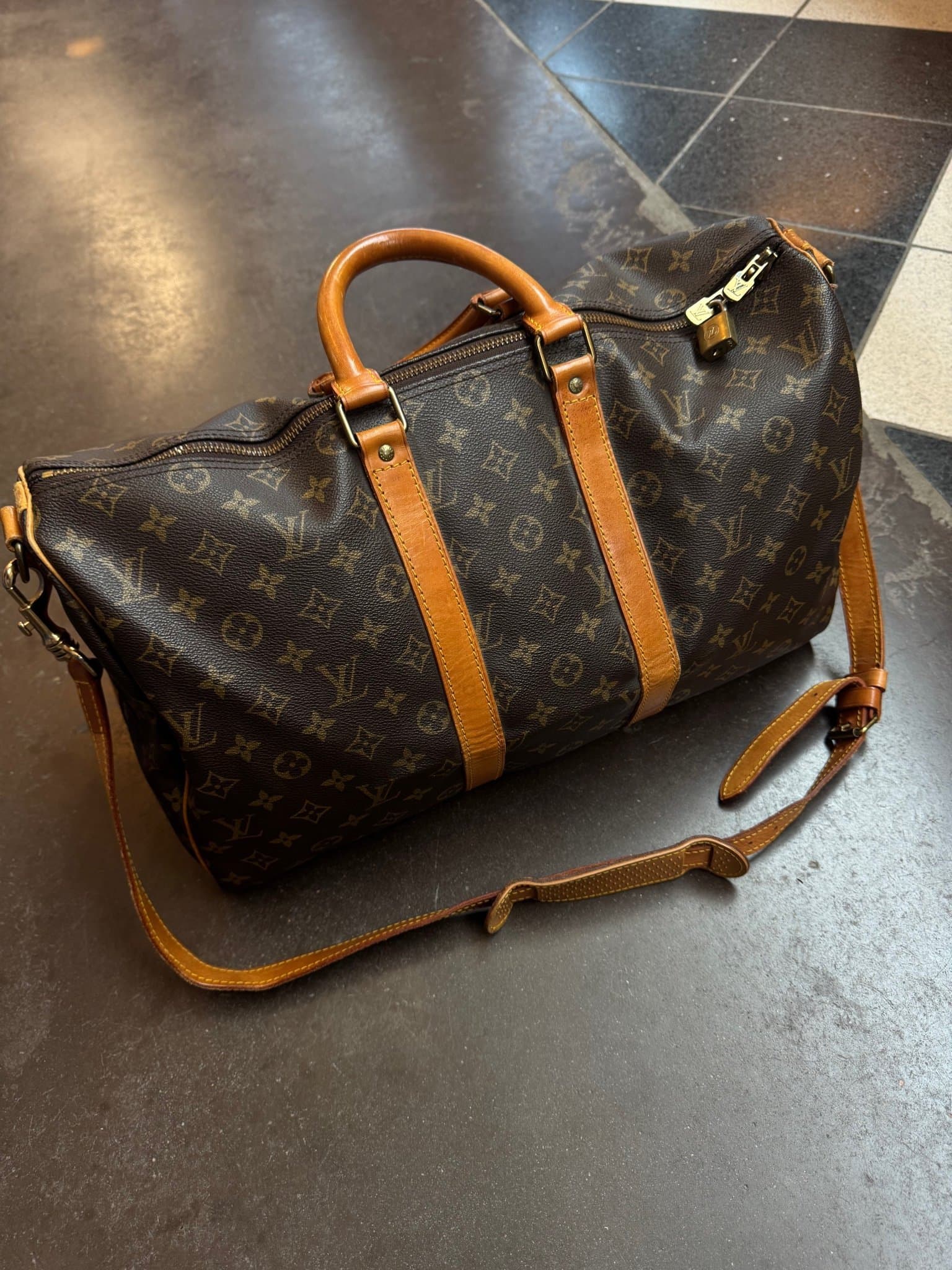 Louis Vuitton Keepall Bandoulière 45