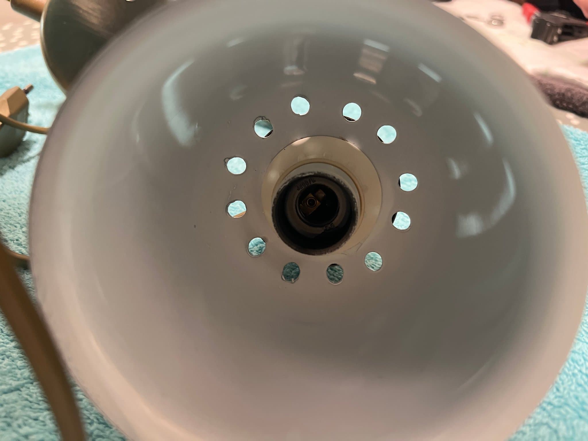 Vägglampa med flexibel arm