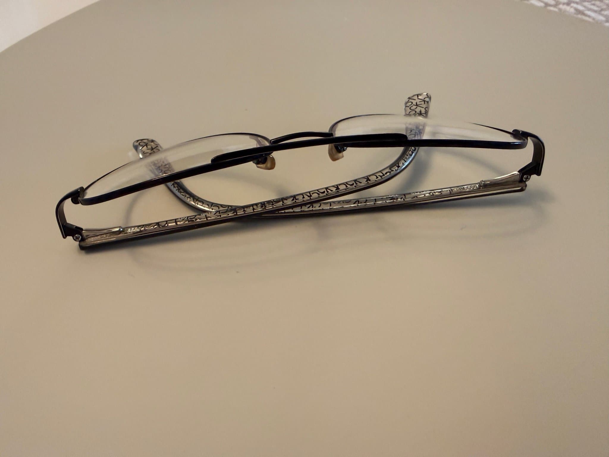 Calvin Klein glasögon