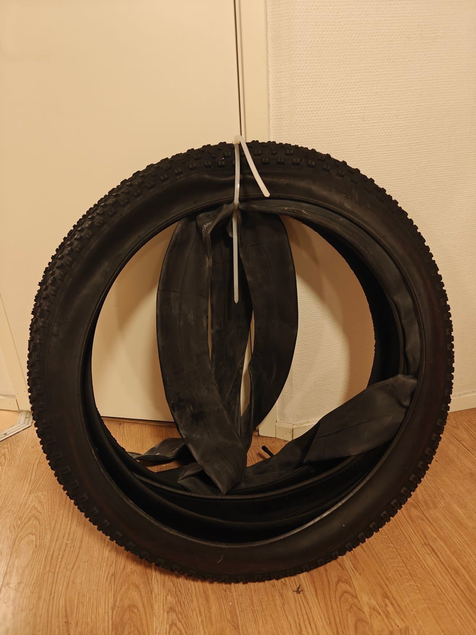 2 sets cykeldäck 26 x 4.0