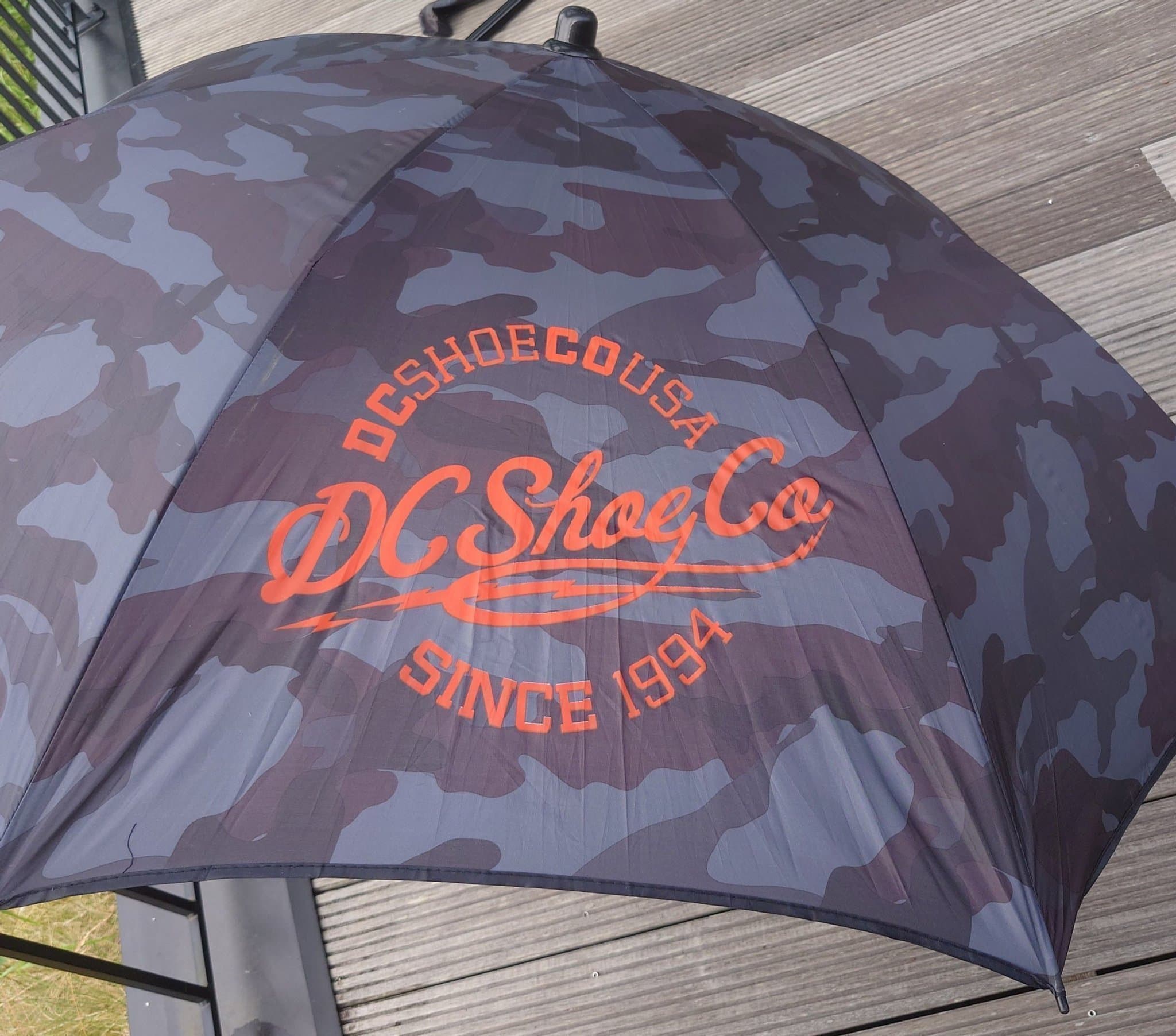 DC Shoes - Skate - Skateboard - Snowboard - Parasoll - Grå/svart kamouflage