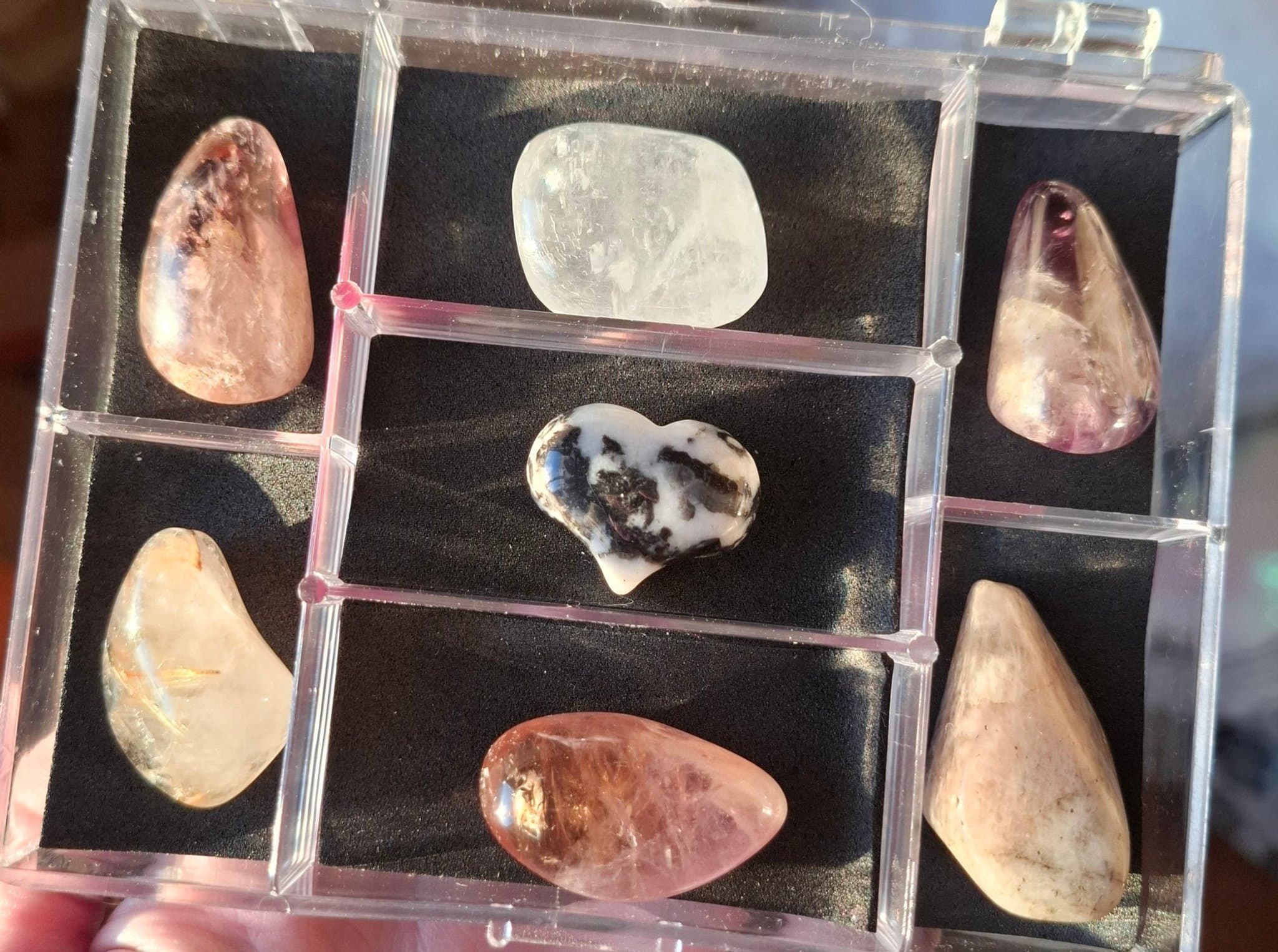 Stenar i ask: super7 , rutilkvarts , kalcit osv / Kristallhealing