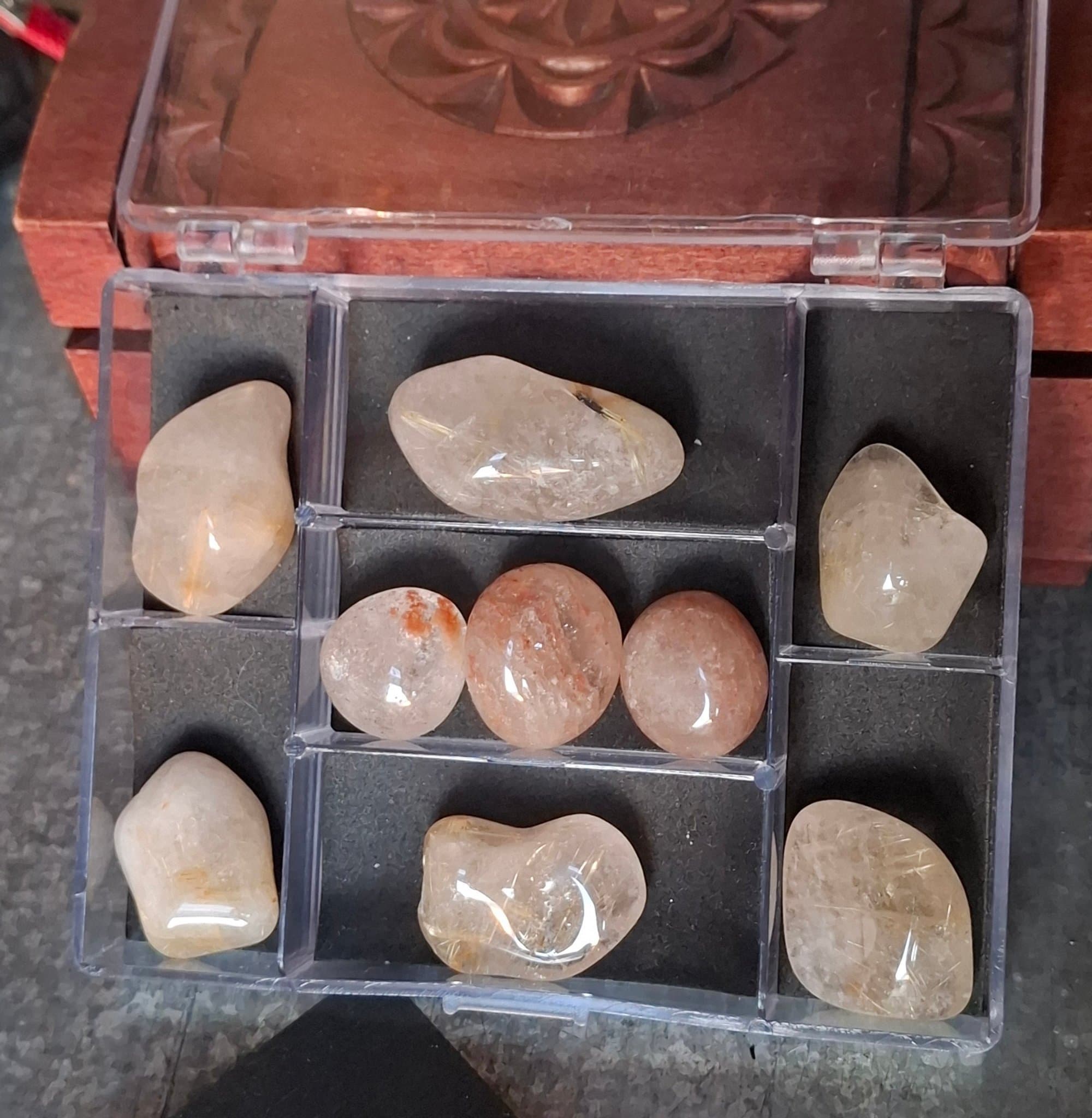 Ask med stenar: Guldrutil (rutilkvarts) & Lodolit / StenVibe: I AM CALM & SAFE