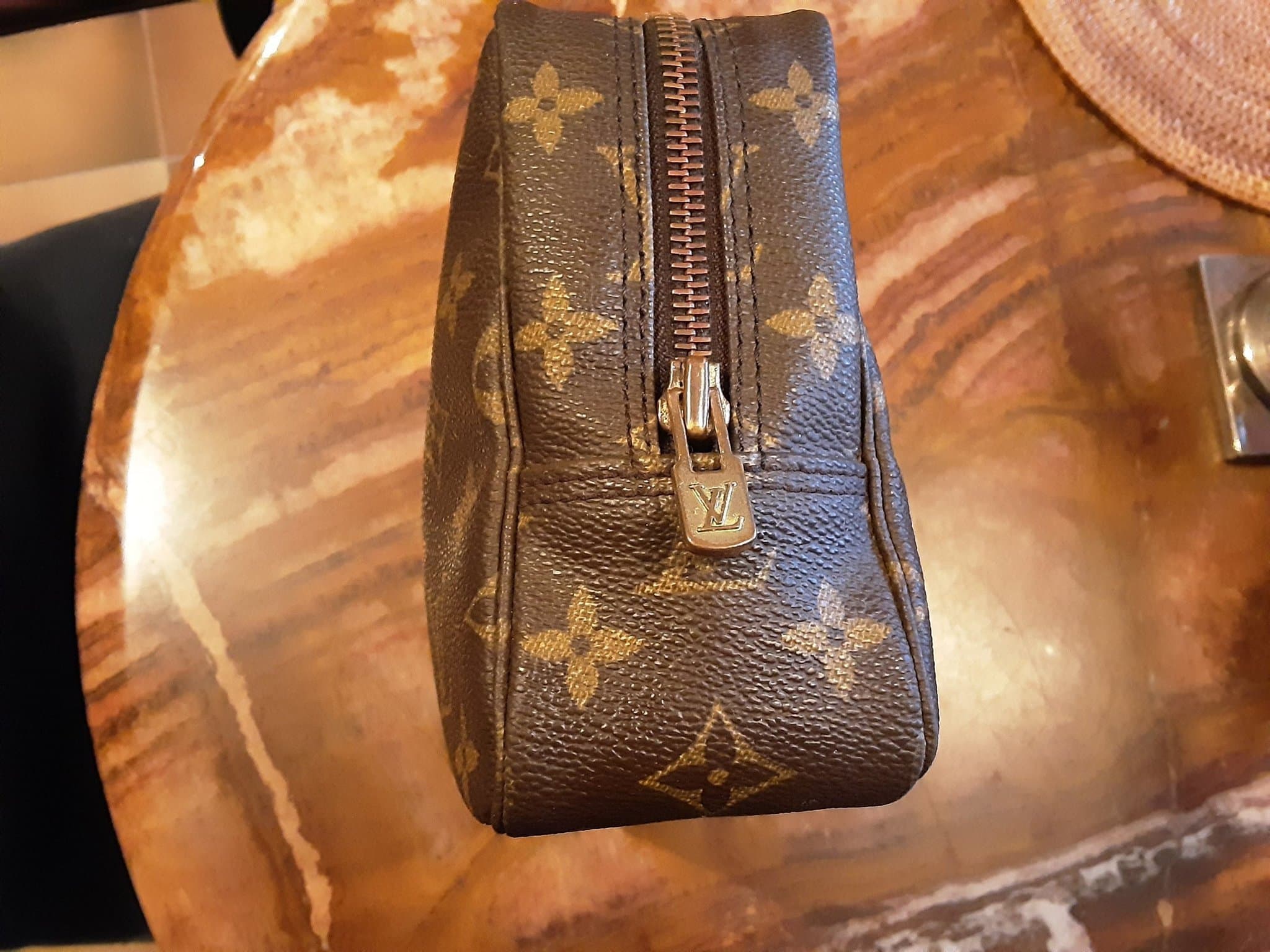 LV/Louis Vuitton Trousse Monogram necessär, 28cm