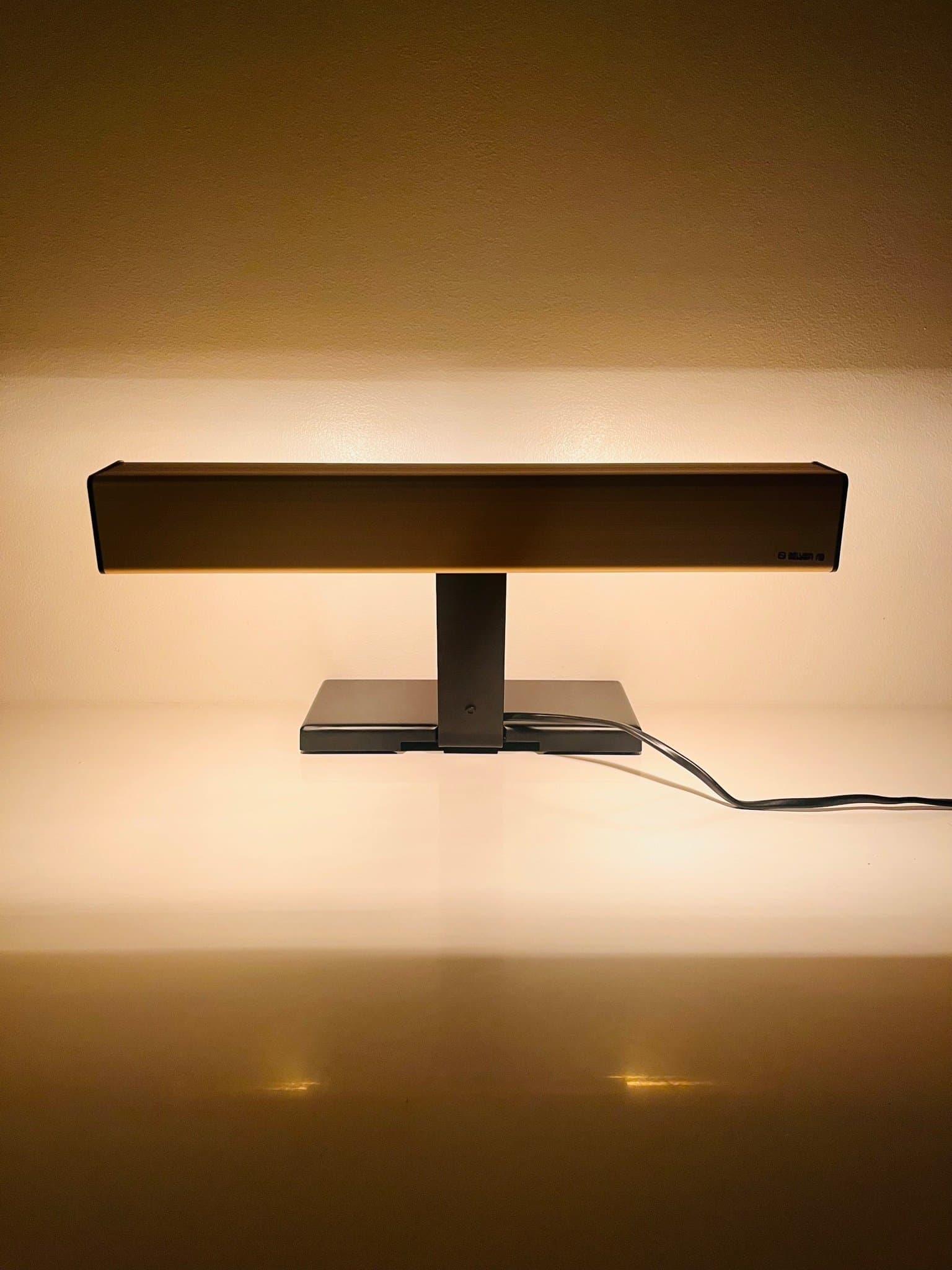 PIANOLAMPA, svart- och bronserad metall, Belysia AB. PIANO Sweden.