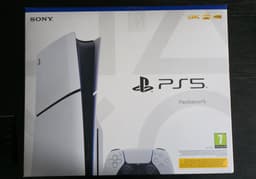 Sony PlayStation 5 Slim med 7 PS4-spel