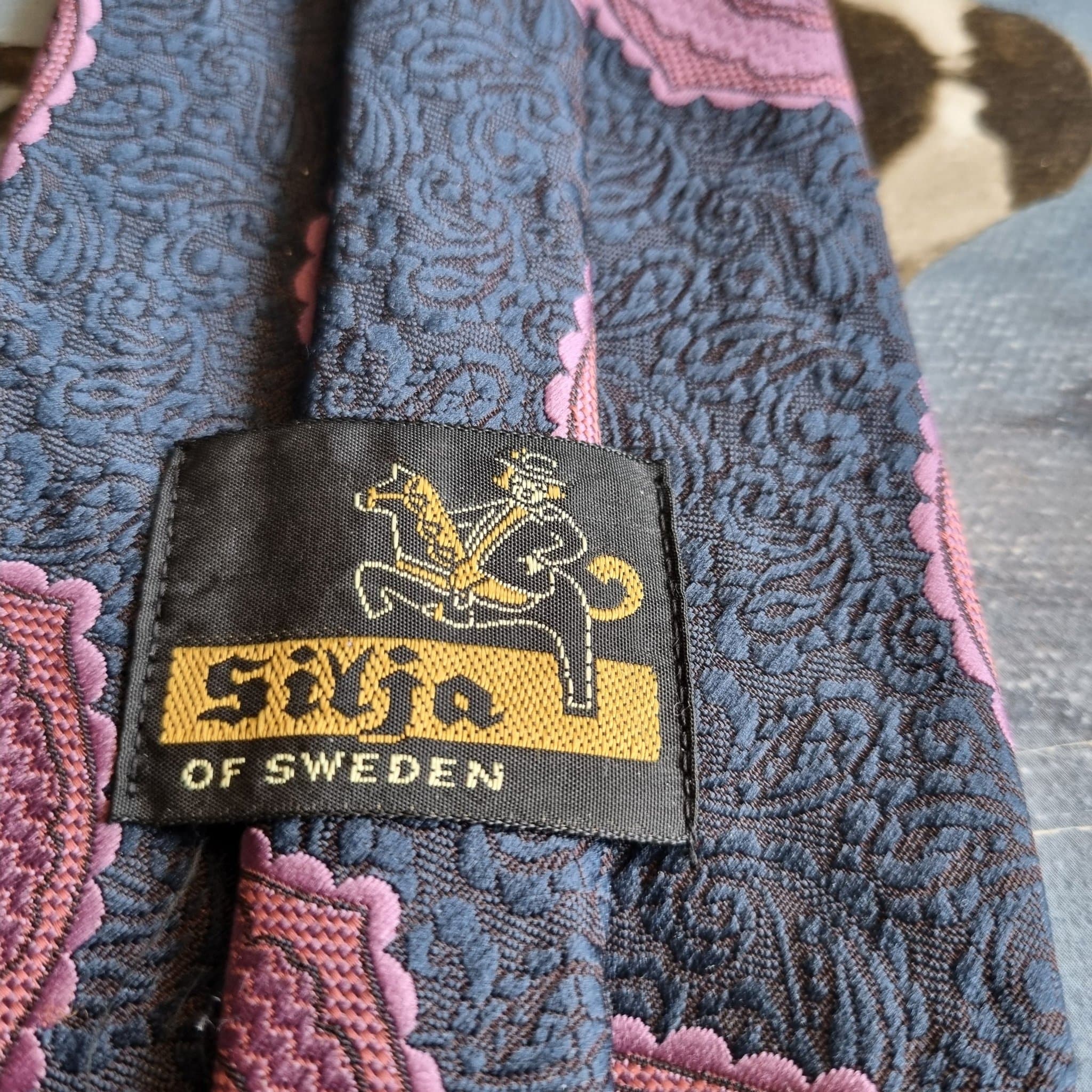 Silja of Sweden mörkblå, lila slips ny oanvänd