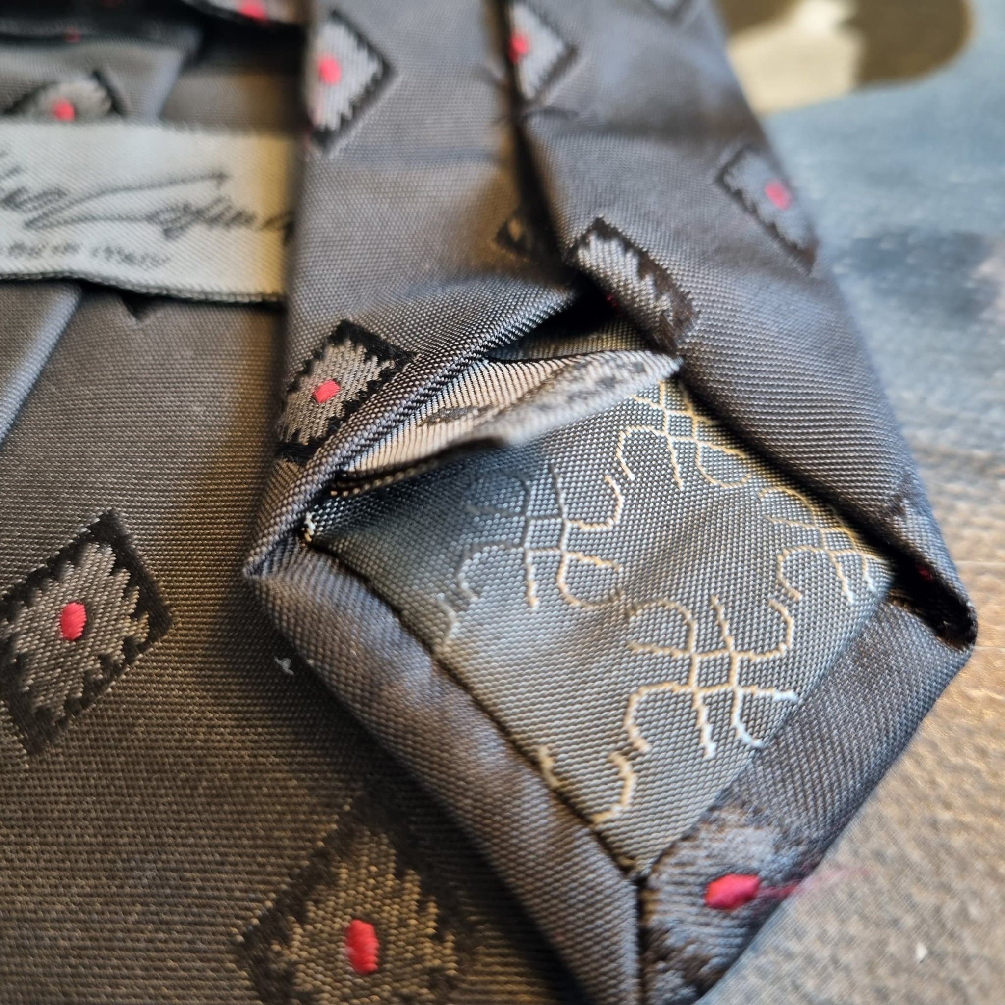 Tino Cosma grå slips ny oanvänd Italien