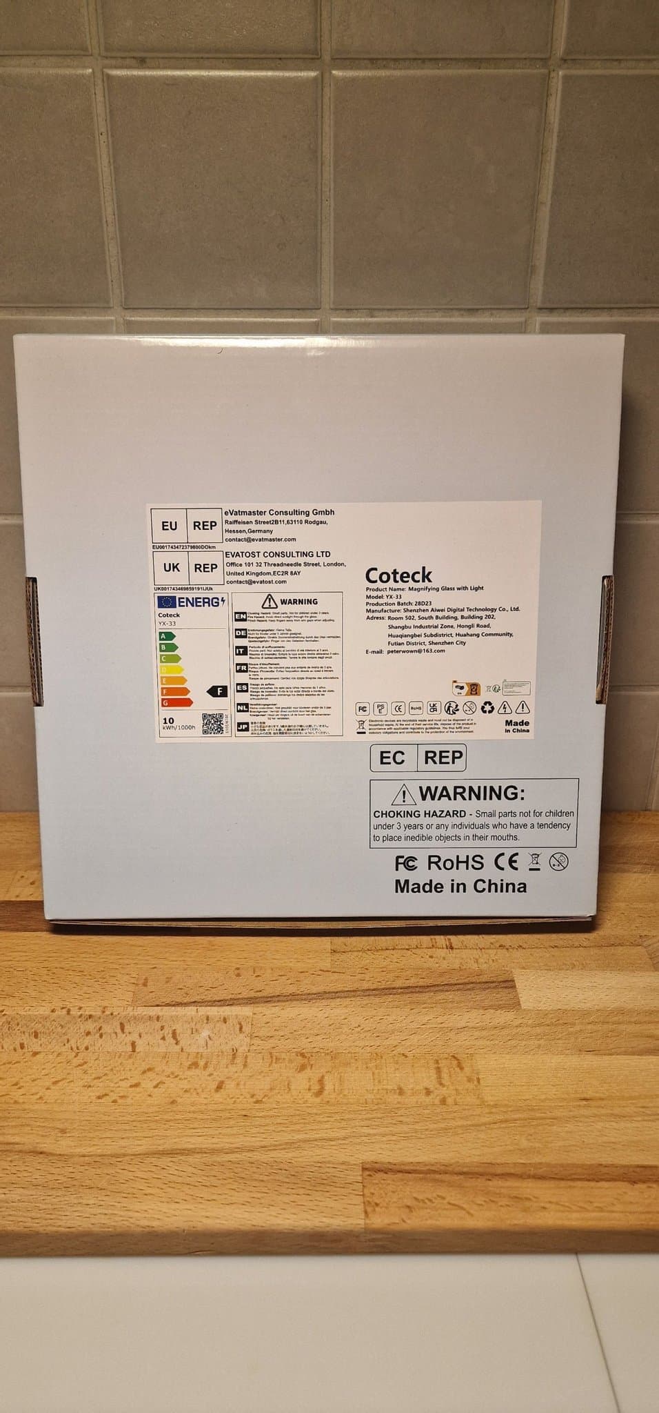 Förstoringsglas med LED-belysning och stativ