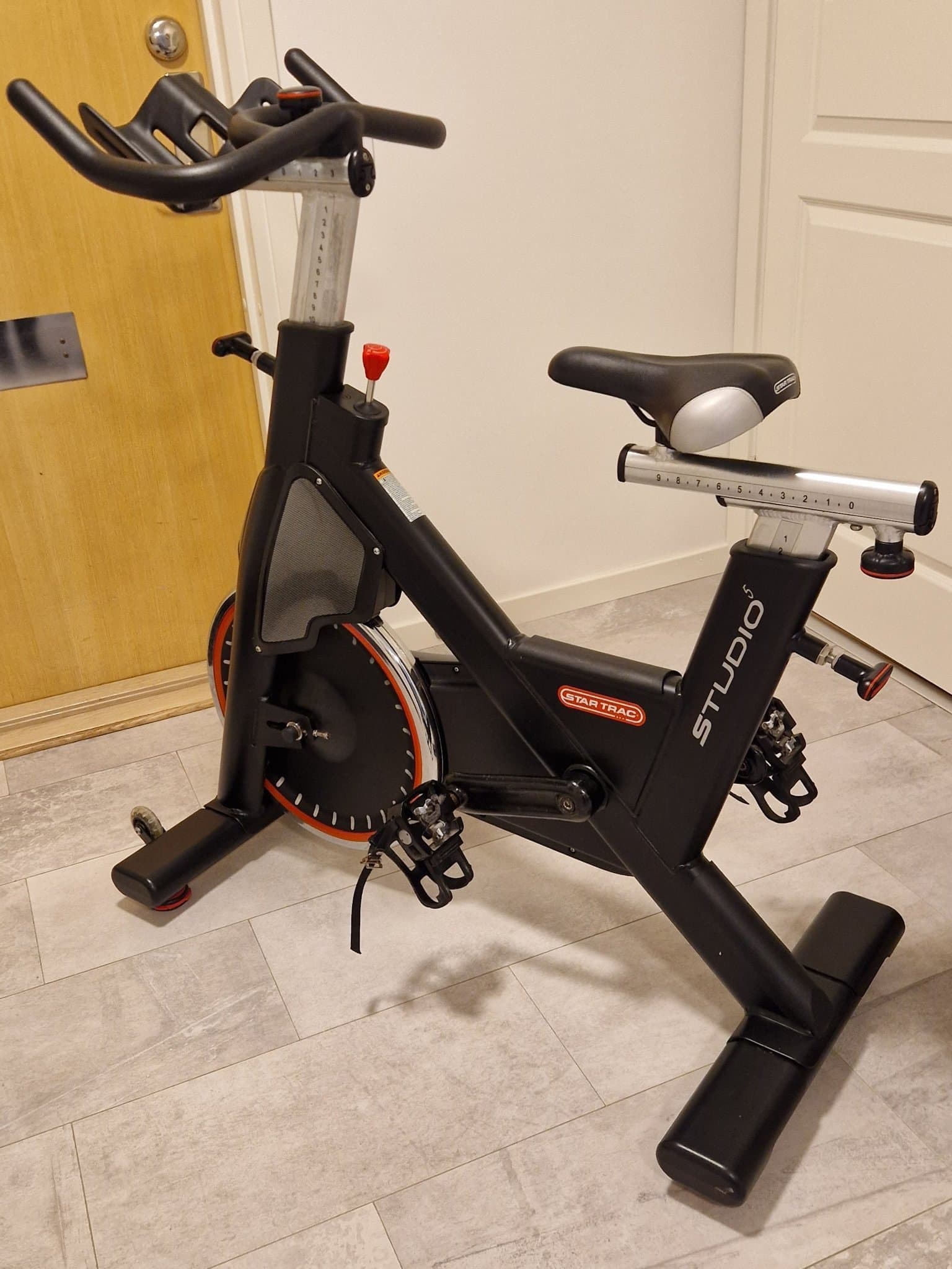 Spinningcykel. Star Trac Studio 5. Motionscykel