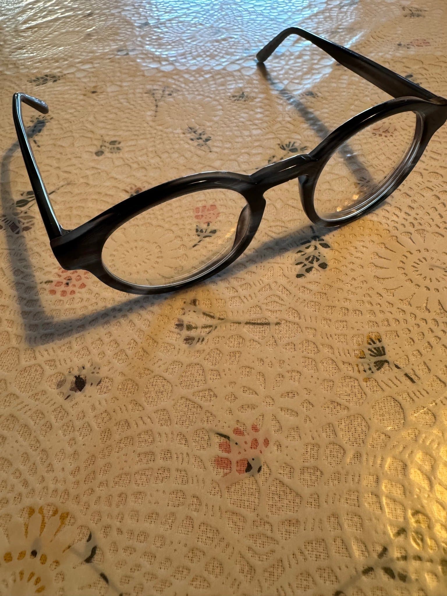 Giorgio Armani glasögon AR 7206 5877. Nästan nya.