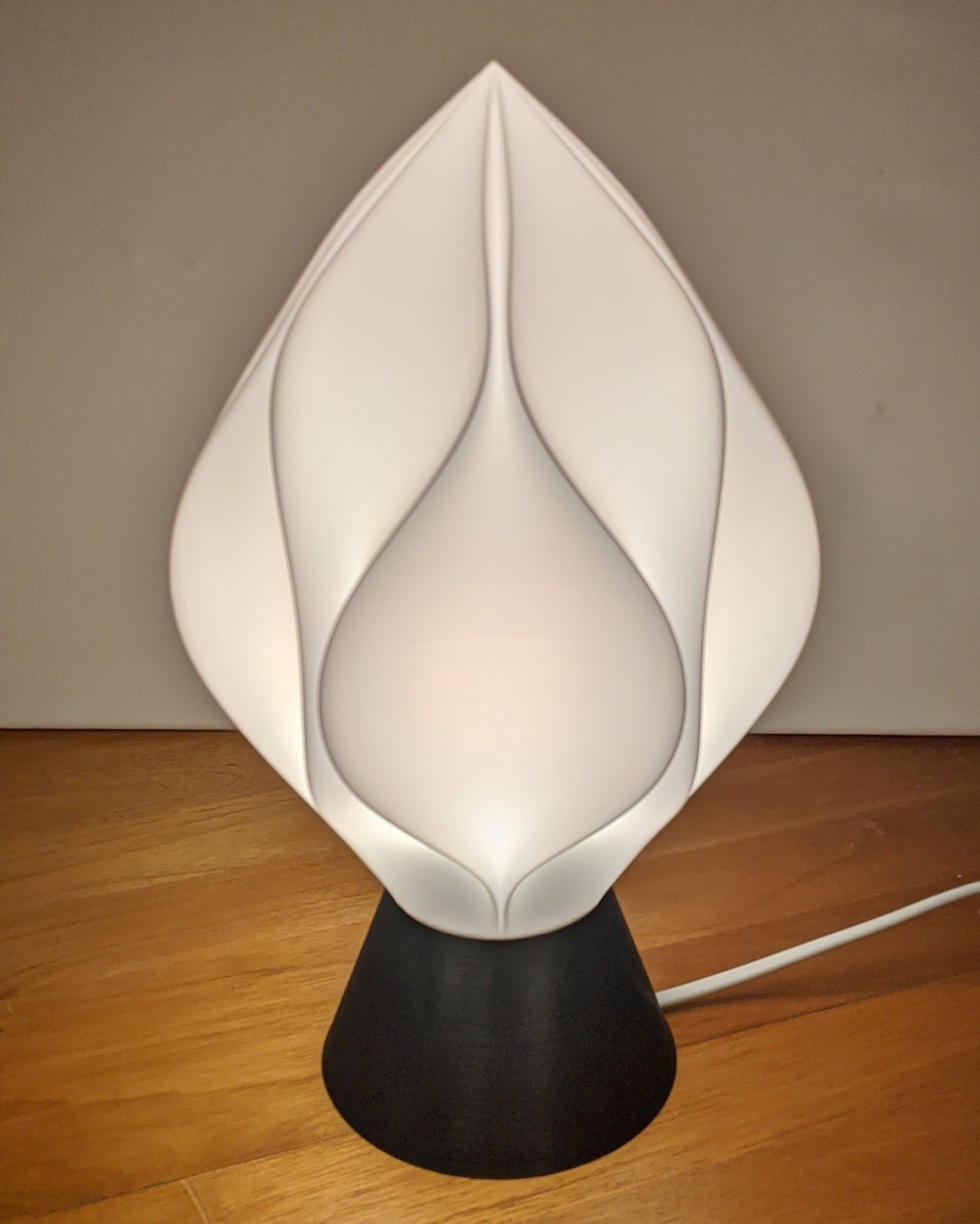 Bordslampa "Flower" i unik design, vit