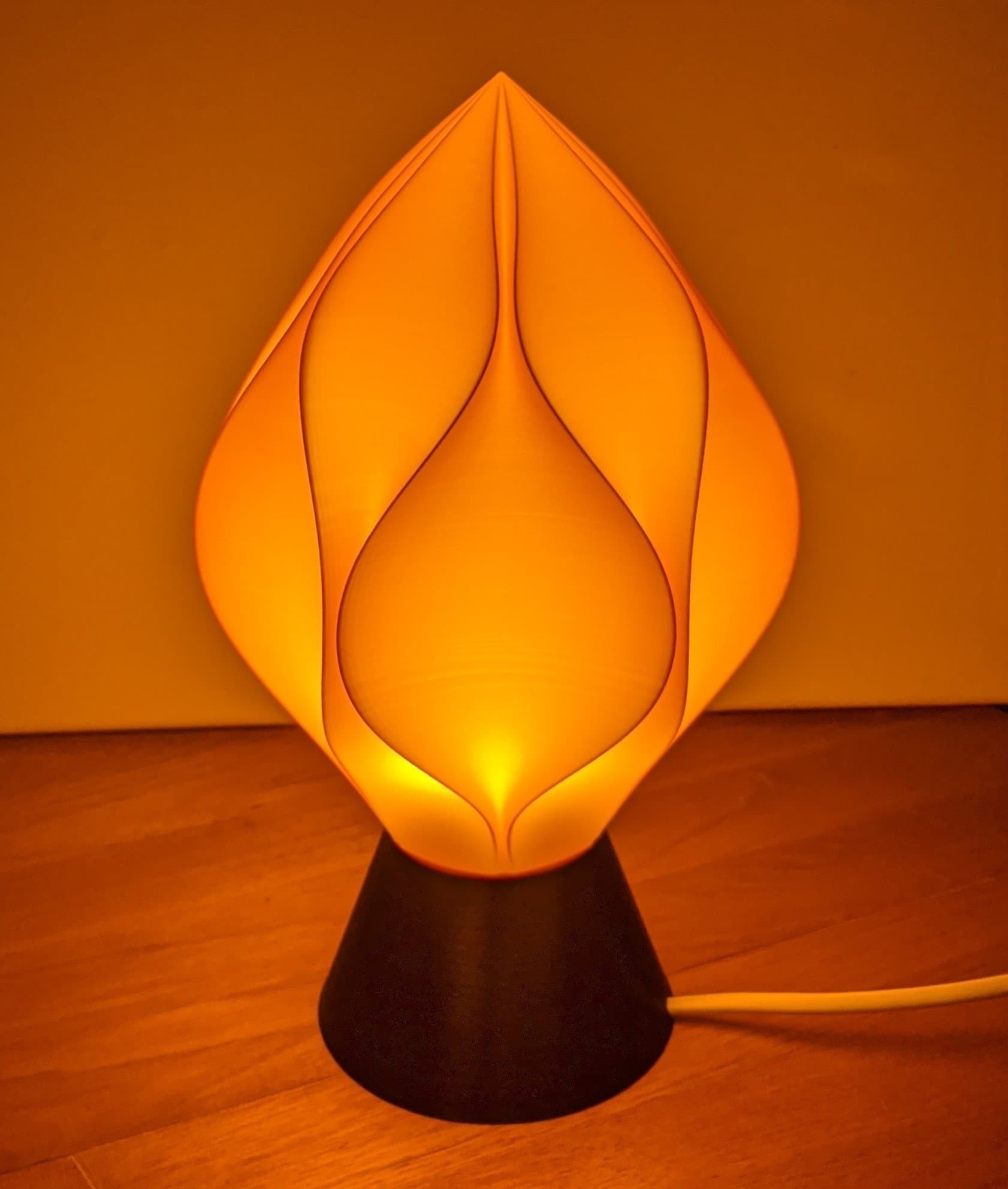 Bordslampa "Flower" i unik design, orange