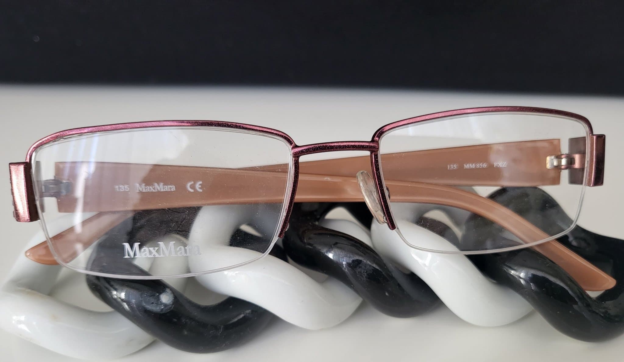 MAXMARA - Glasögon 135 MM 856 FXZ - Glasögonfodral - hård etui
