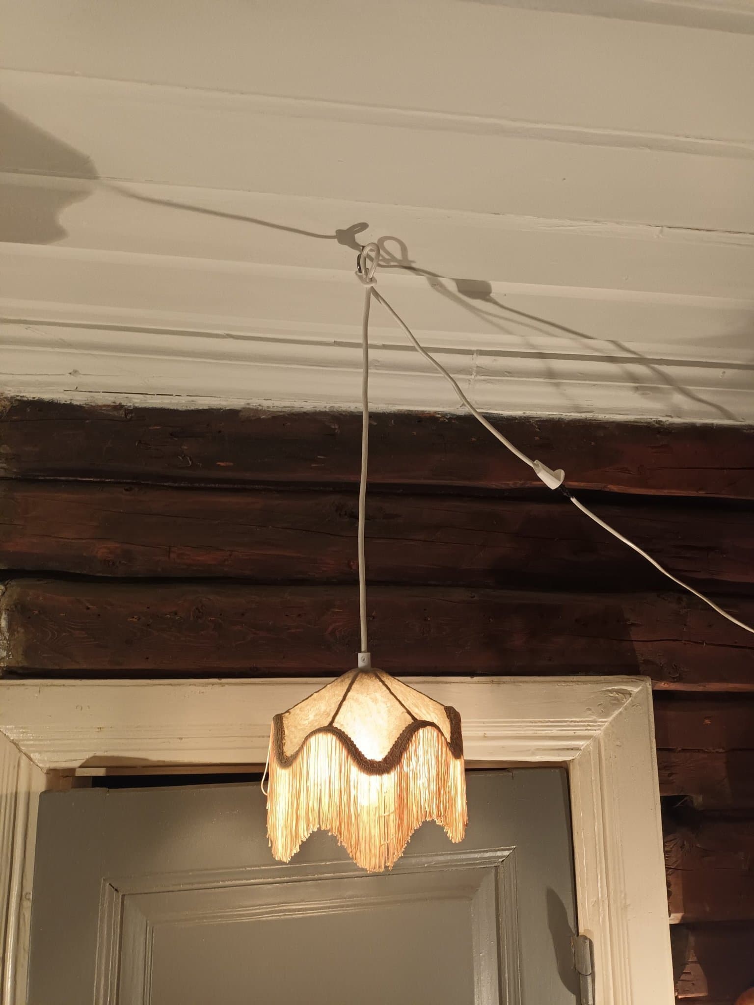 Fönsterlampa i plysch retro vintage
