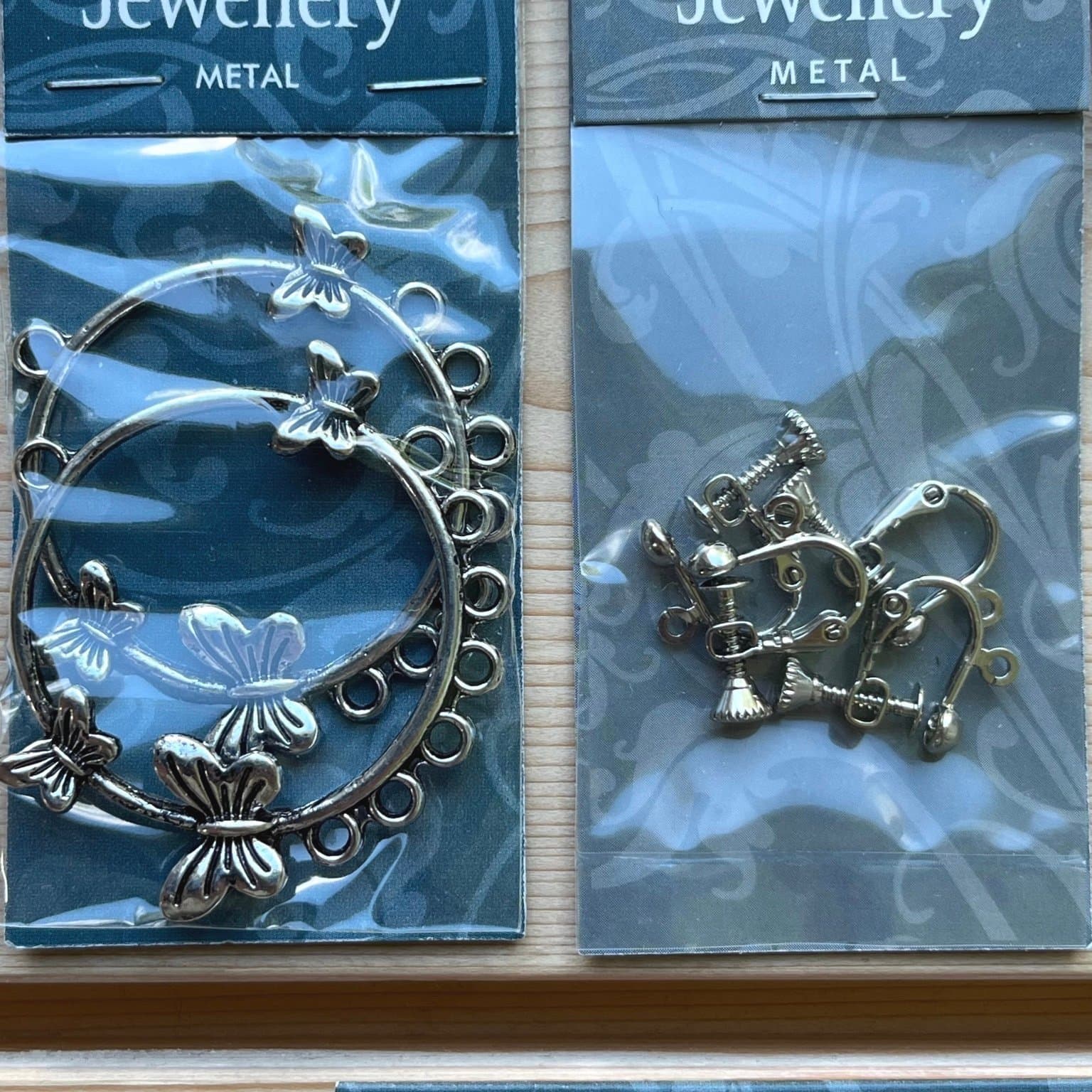 Smyckestillverkning - öronclips, mellandelar m.m. - från Panduro - Oanvänt skick