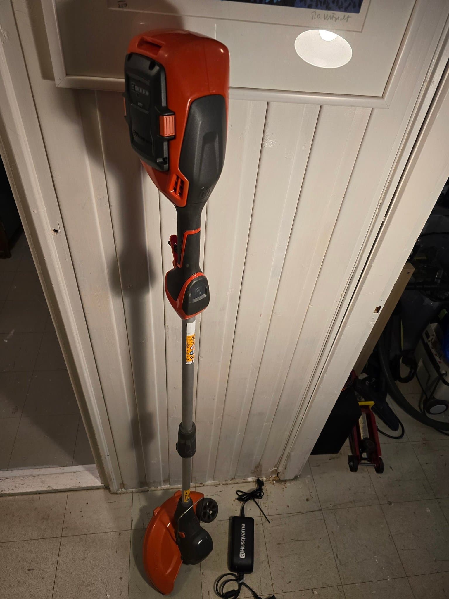 Husqvarna 110iL Batteridriven Grästrimmer med Batteri & Laddare