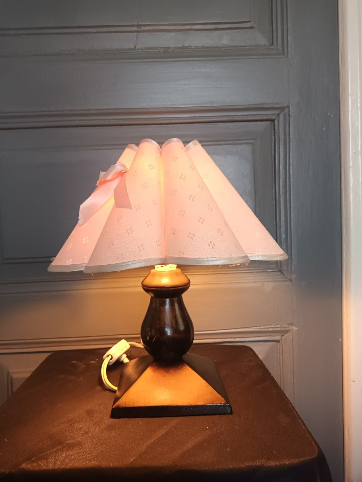 Bordslampa med unik design