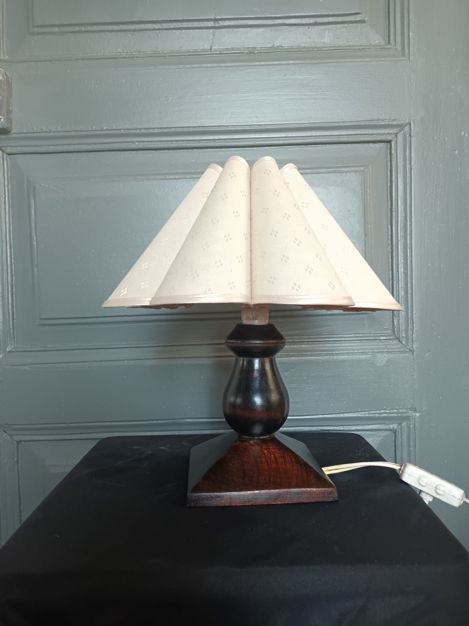 Bordslampa med unik design