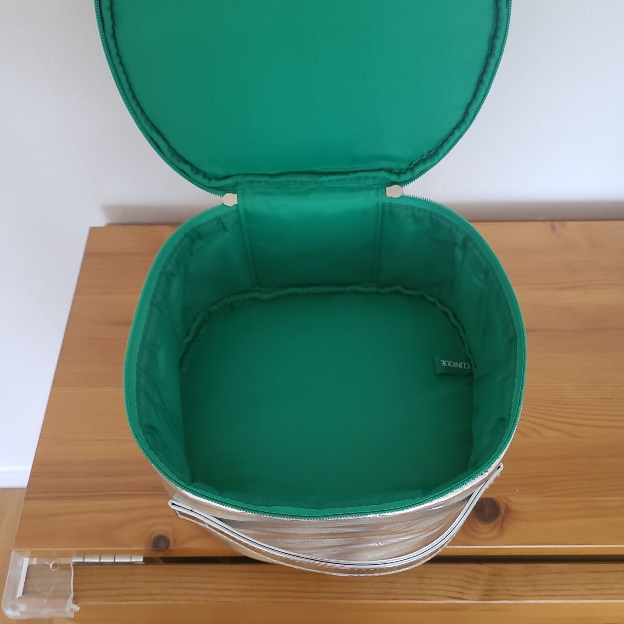 Clinique- Stor Necessär/Bag