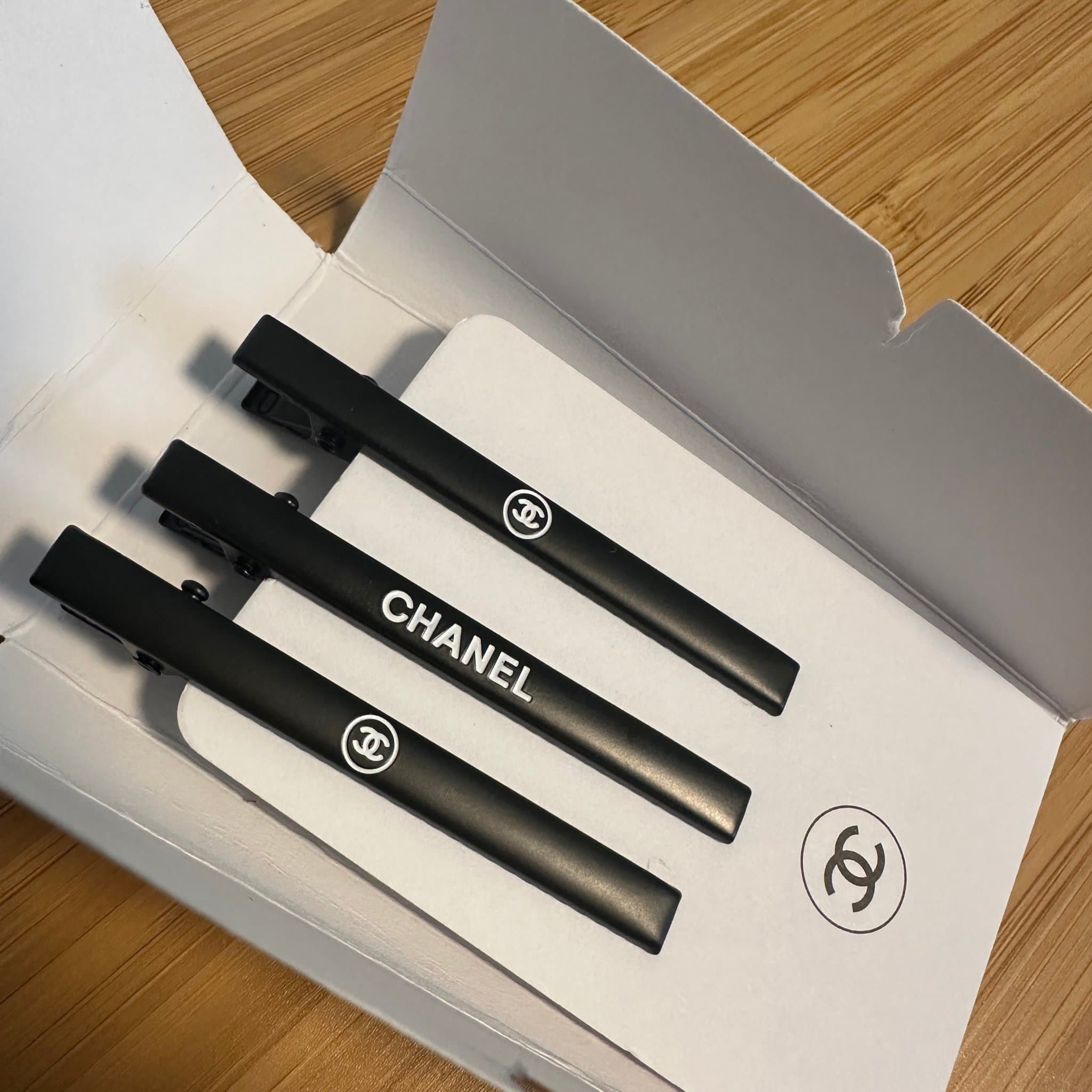 Chanel beauty Hårklämmor - Set om 3