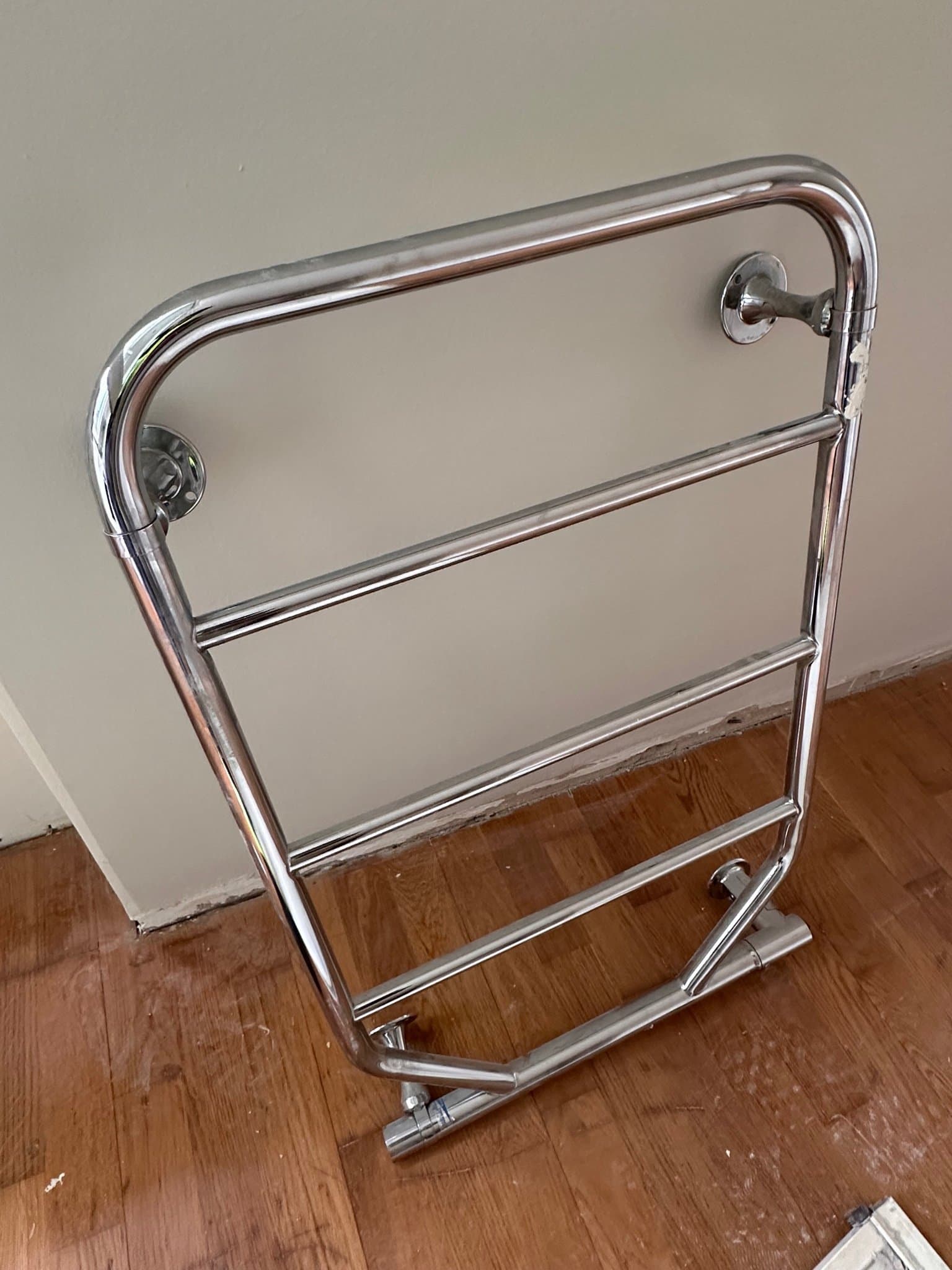 SOMA THERM Handdukstork i krom size:800x500