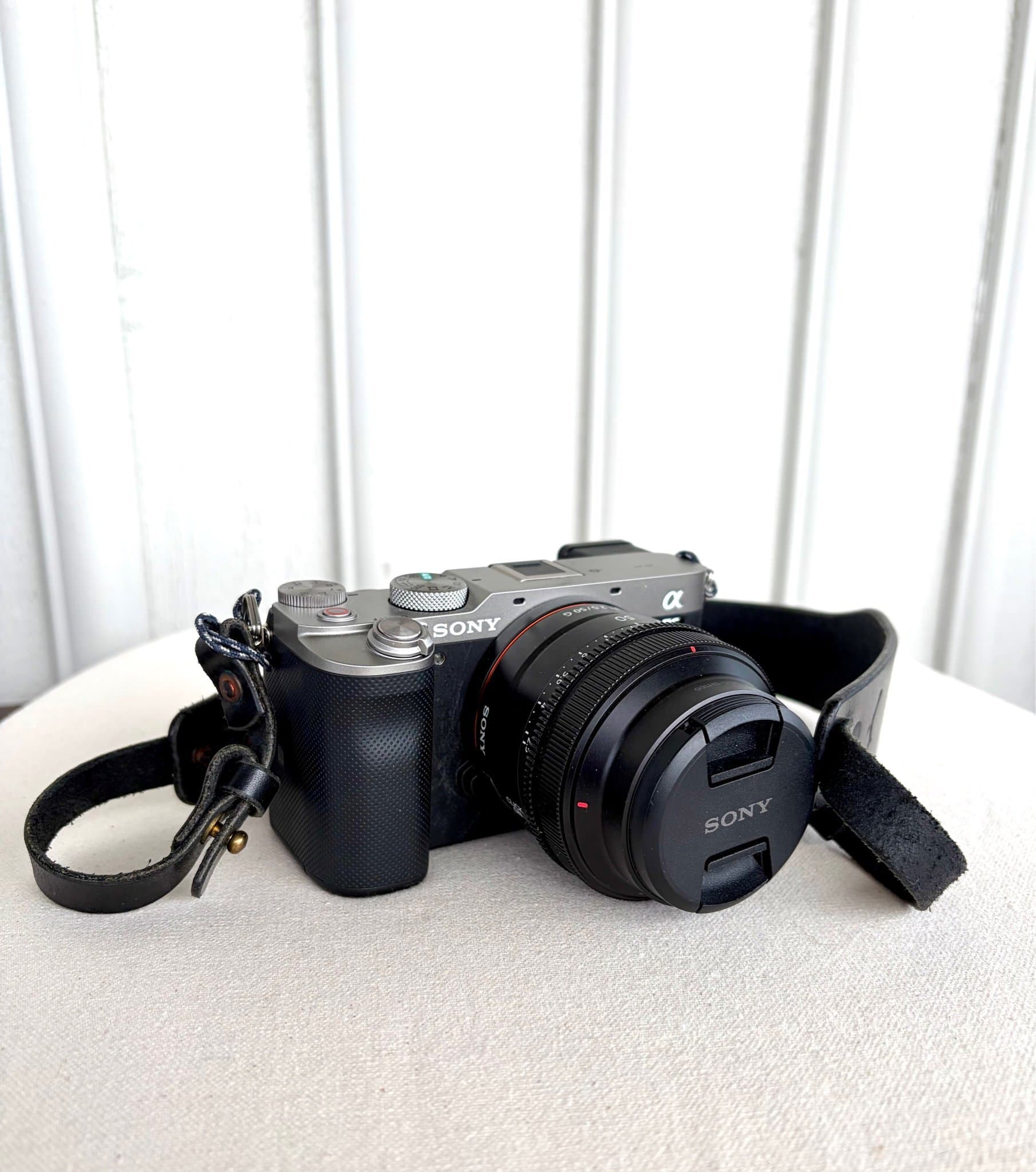 Sony A7C Kamerahus (ILCE-7C) | Nyskick | Endast 777 exponeringar | Med tillbehör