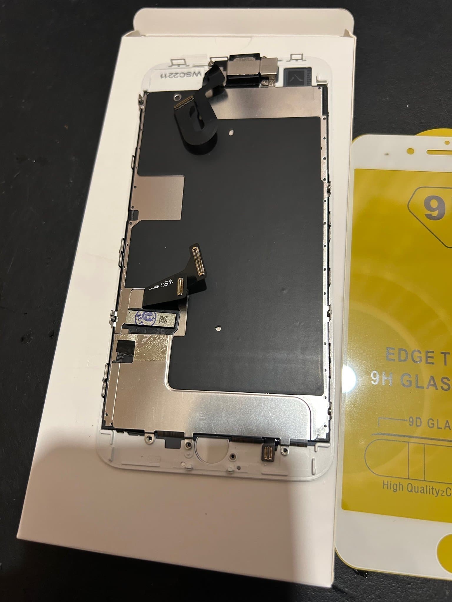 IPhone 8 Plus LCD komplett skärm med skärmskydd / vit