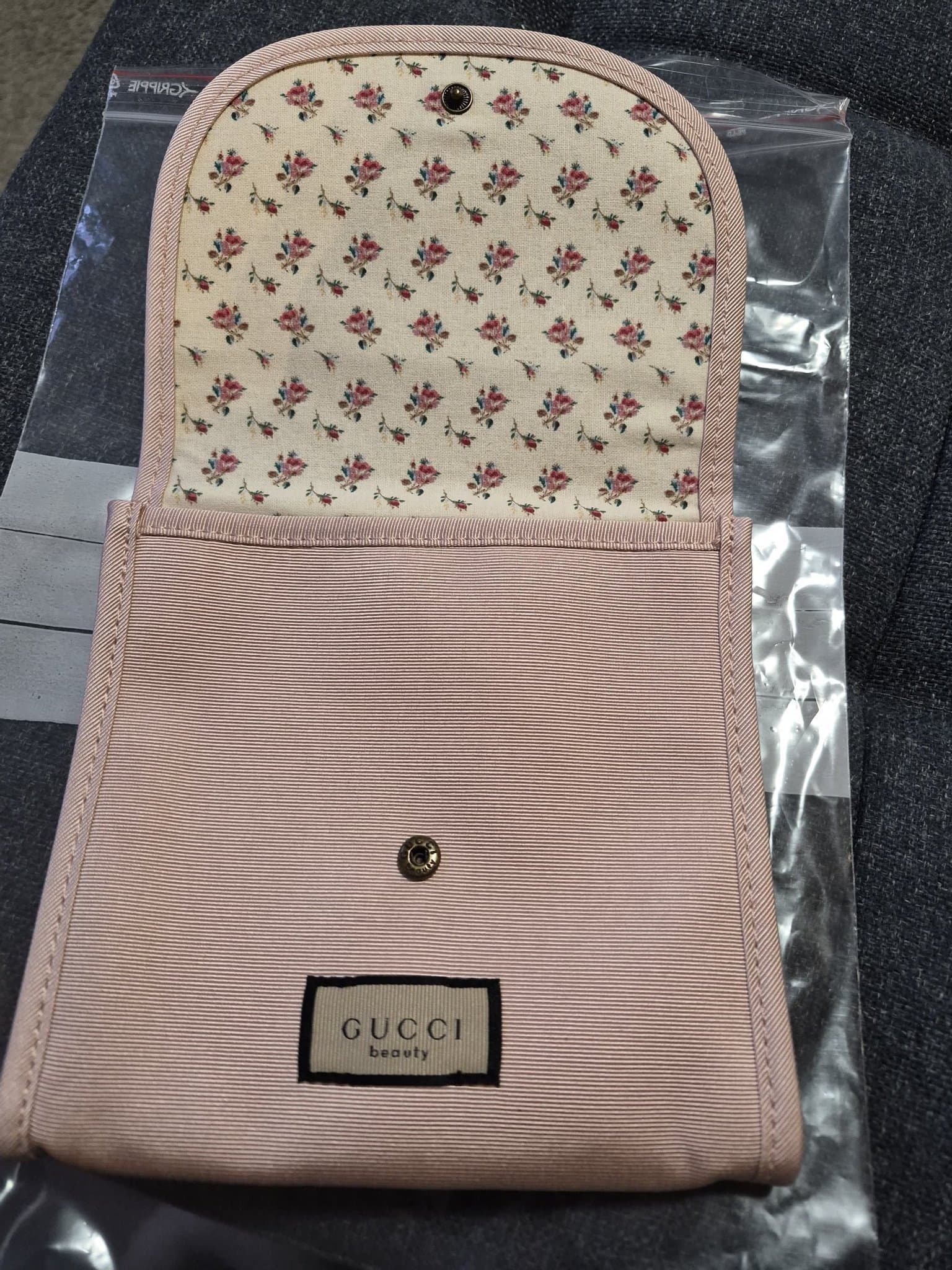 Gucci Beauty necessär helt ny