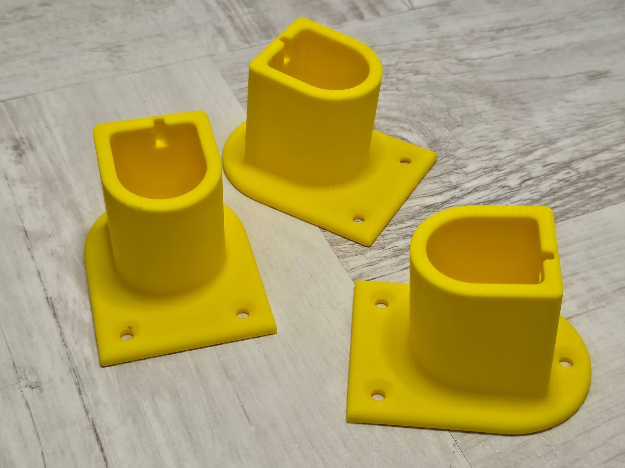 3st 3D-printade Ryobi One+ Batterihållare