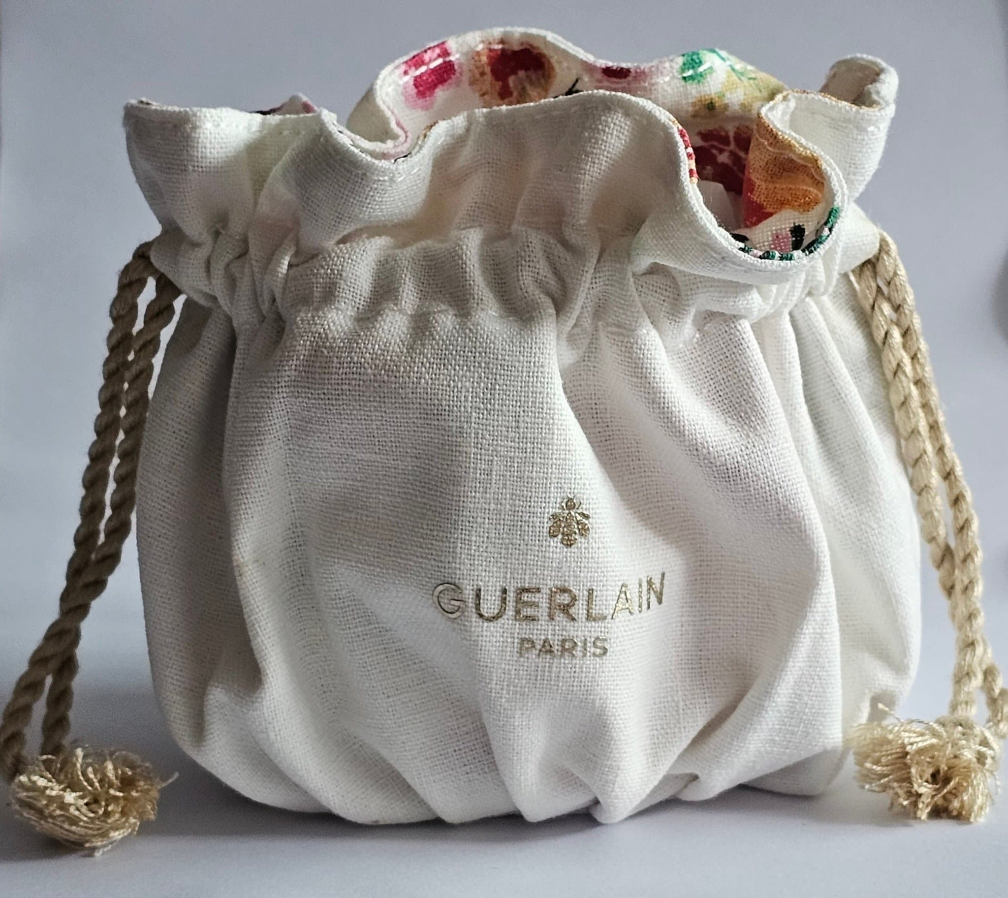 GUERLAIN PARIS Väska Bag Necessär Blommor & Bi foder Ny PRESENTTIPS PERFECT GIFT