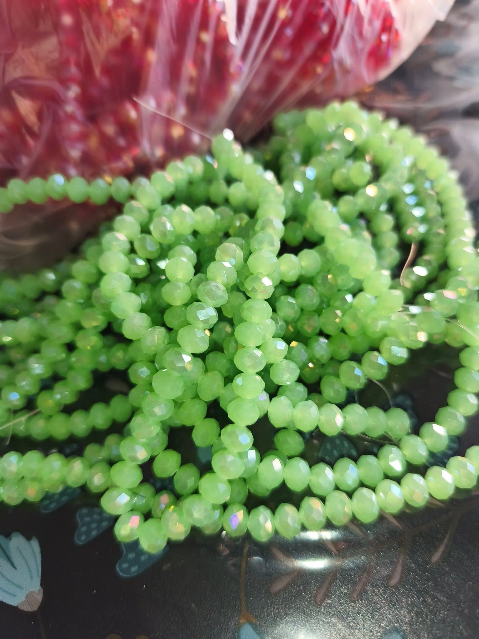 5 strängar 8 mm glaspärlor