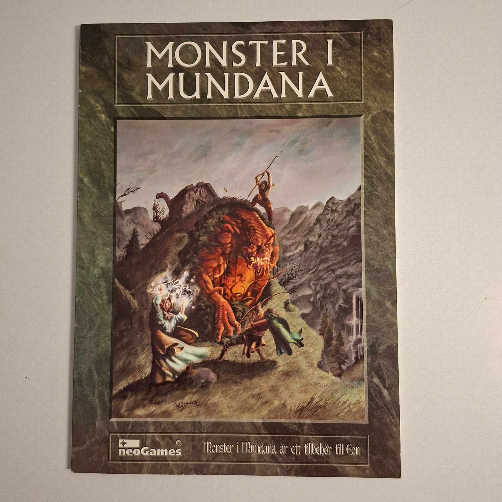 Monster i Mundana – Eon Rollspel (NeoGames) – Mycket fint skick!