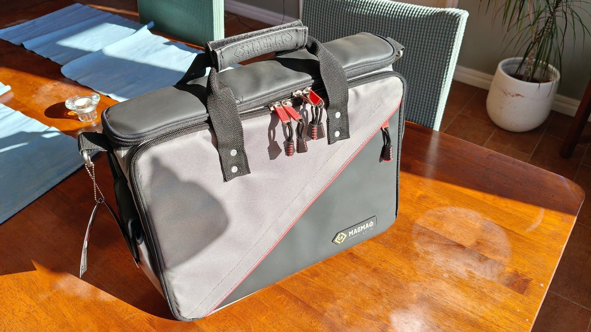 Verktygsväska med plats för laptop.